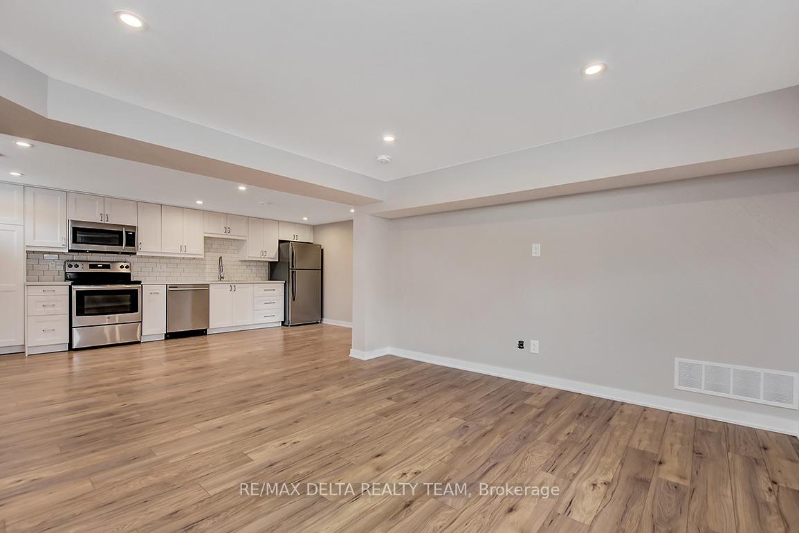 Photo 8 of Unit B, 2012 Haig Drive, Ottawa, Elmvale Acres — HOMEH