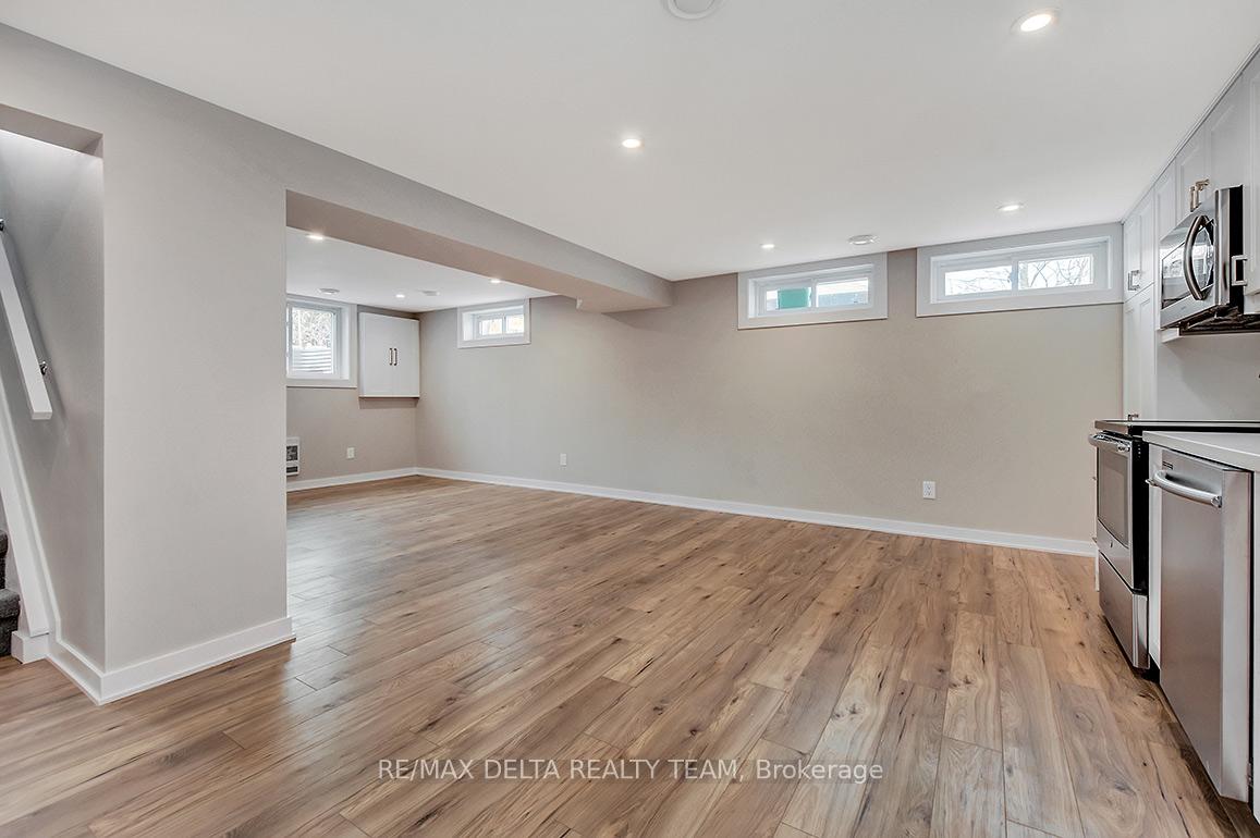 Photo 10 of Unit B, 2012 Haig Drive, Ottawa, Elmvale Acres — HOMEH
