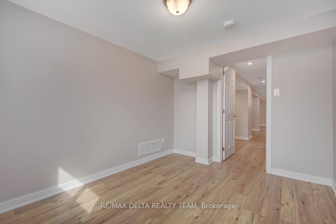 Photo 19 of Unit B, 2012 Haig Drive, Ottawa, Elmvale Acres — HOMEH