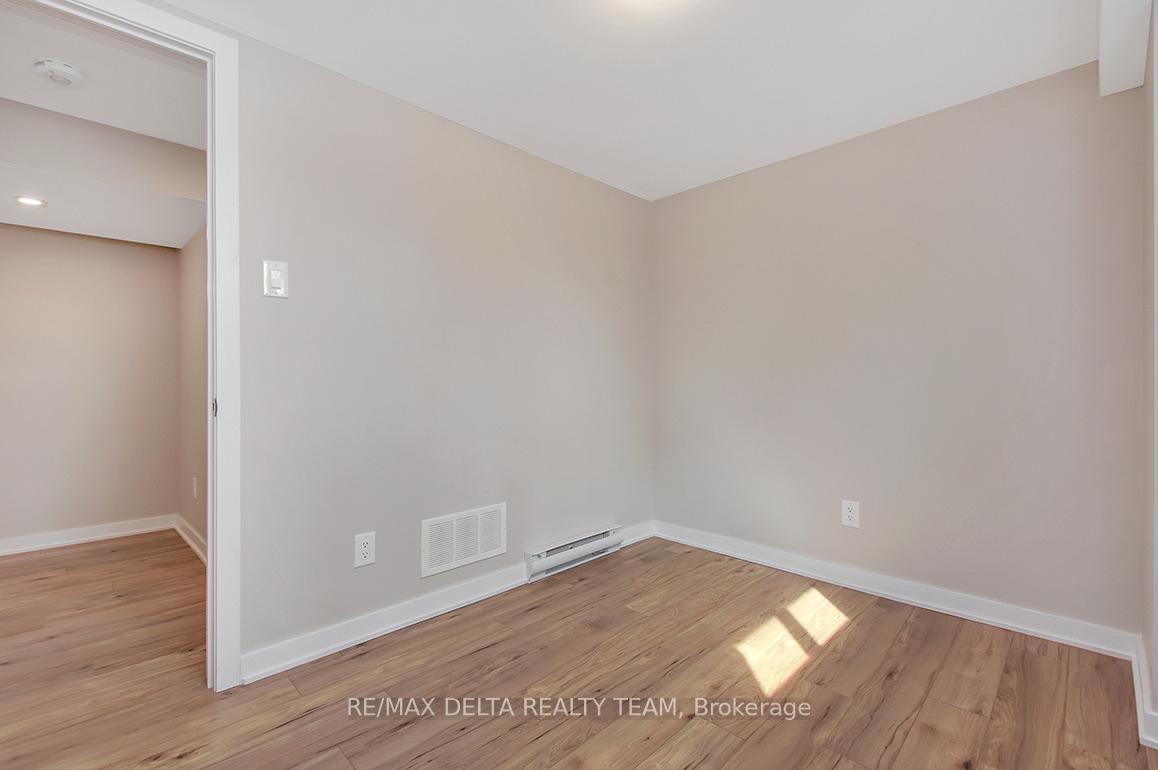 Photo 25 of Unit B, 2012 Haig Drive, Ottawa, Elmvale Acres — HOMEH