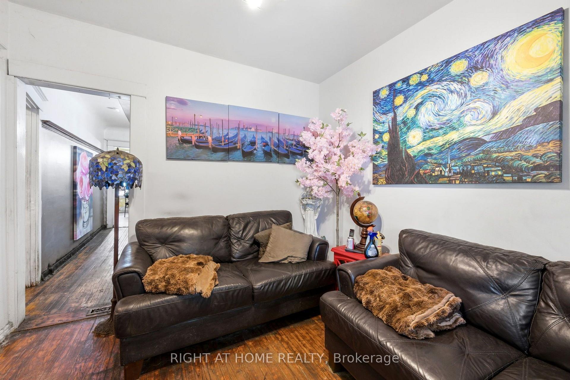 Photo 6 of 290 Mcroberts Avenue, Toronto, Caledonia-Fairbank — HOMEH
