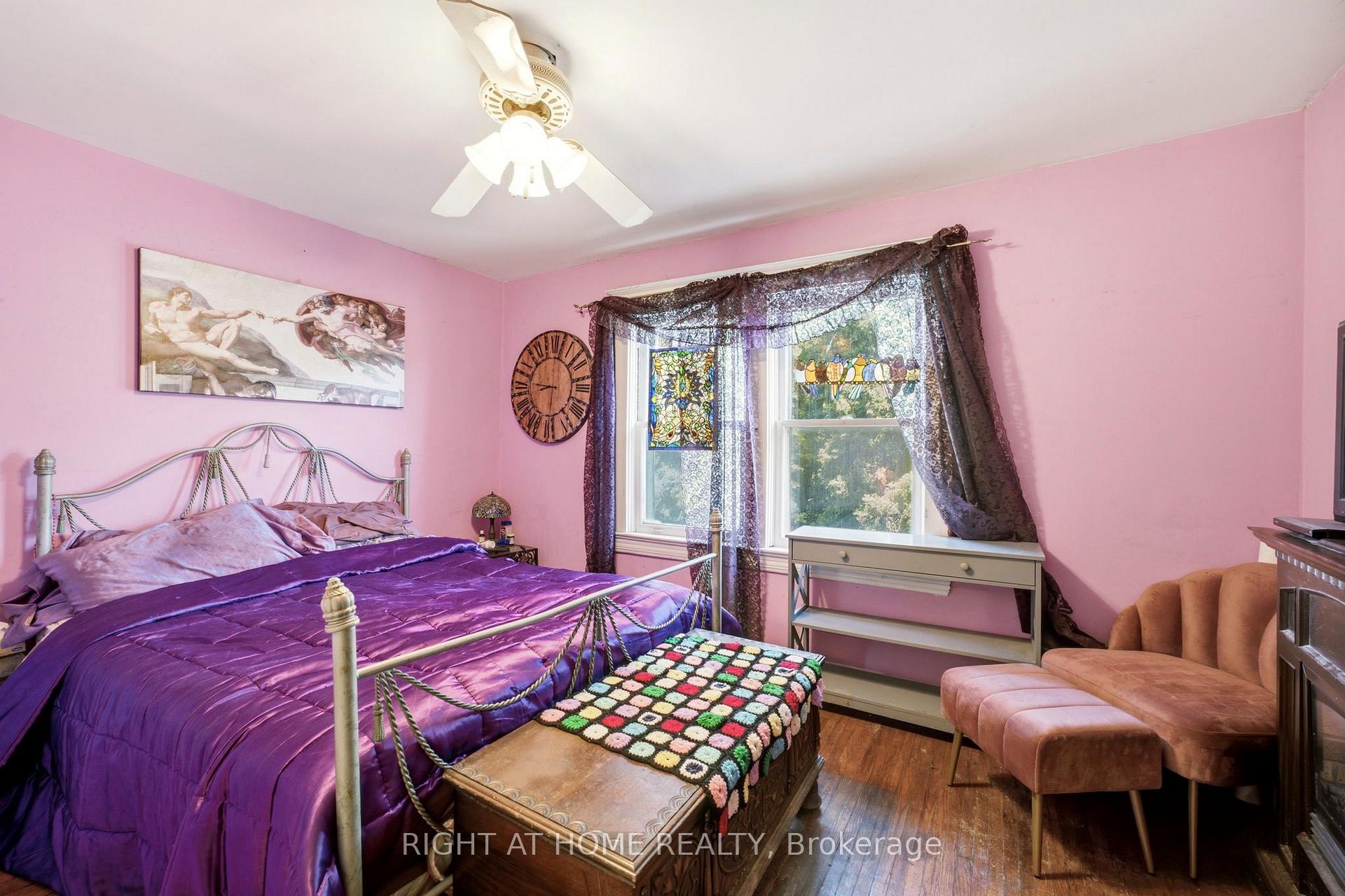 Photo 13 of 290 Mcroberts Avenue, Toronto, Caledonia-Fairbank — HOMEH
