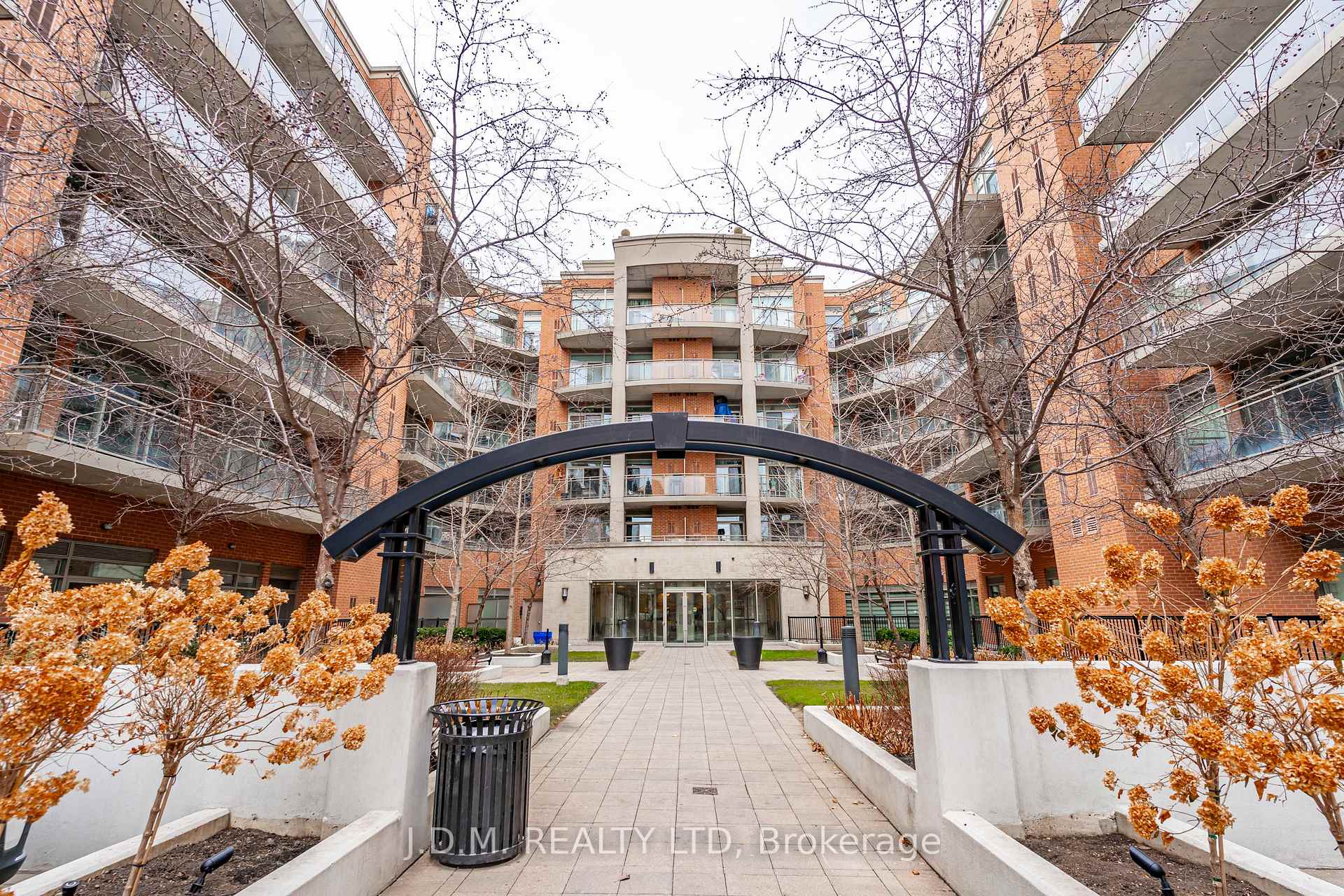Photo 3 of Unit 621, 281 Woodbridge Avenue, Vaughan, West Woodbridge — HOMEH