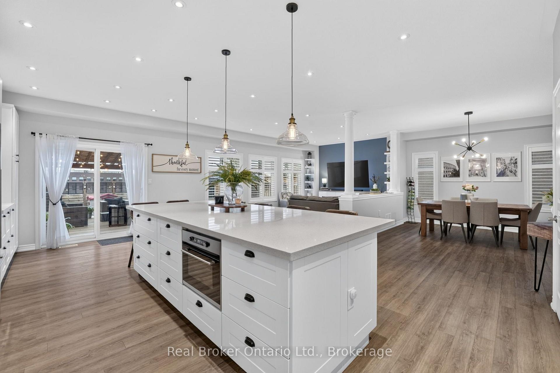 Photo 15 of 81 Showcase Drive, Hamilton, Rural Glanbrook — HOMEH