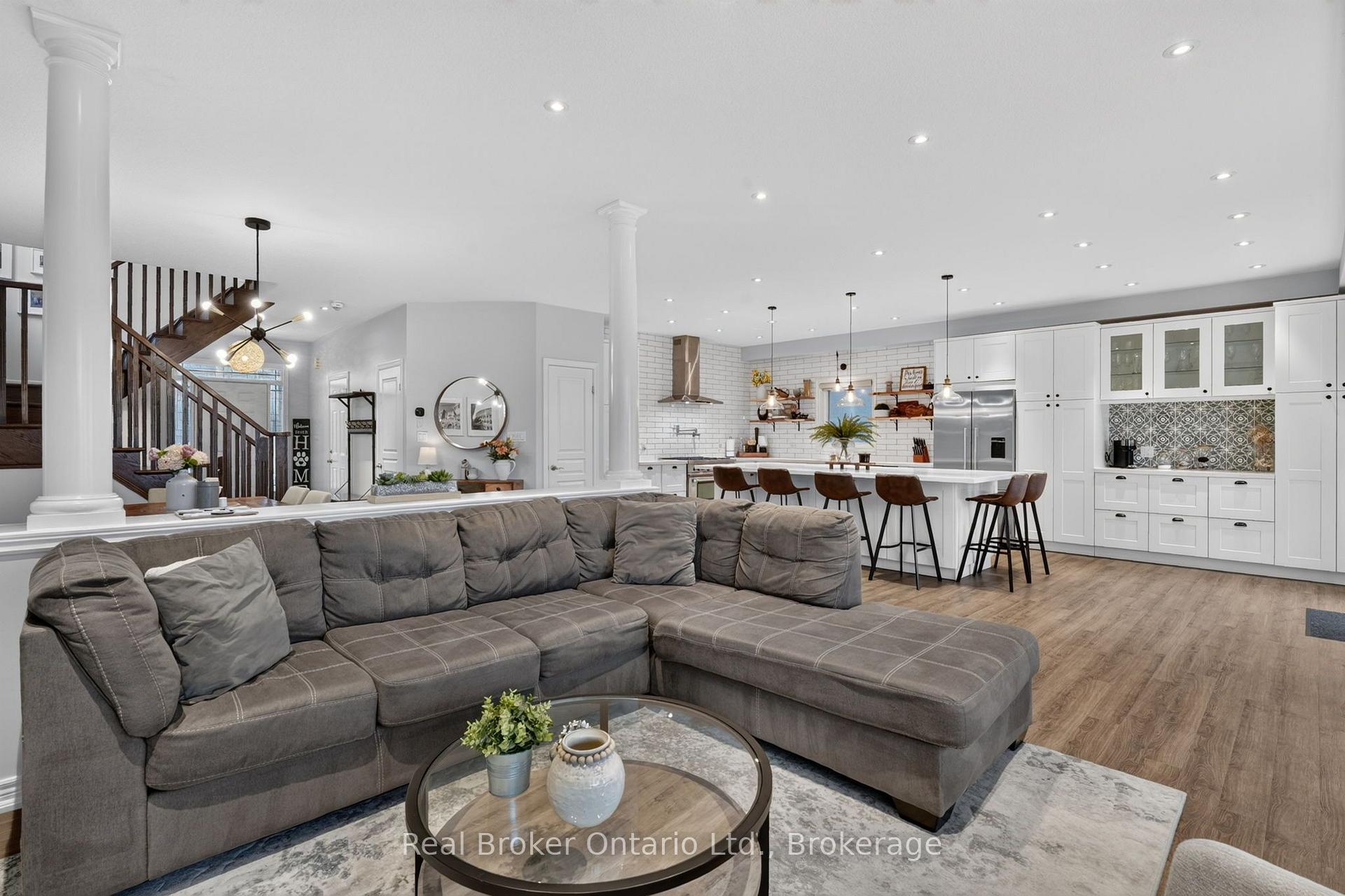 Photo 19 of 81 Showcase Drive, Hamilton, Rural Glanbrook — HOMEH