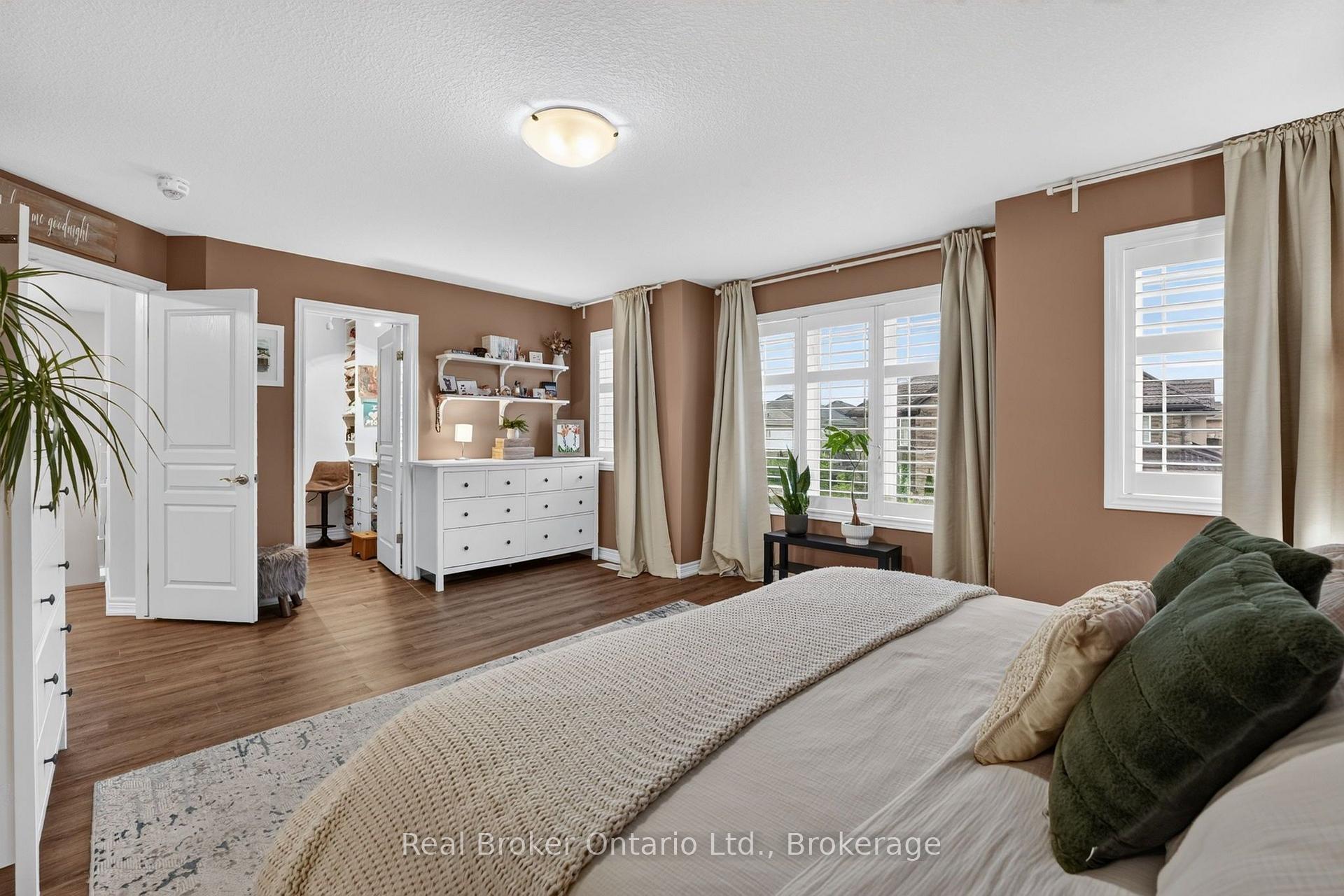 Photo 23 of 81 Showcase Drive, Hamilton, Rural Glanbrook — HOMEH