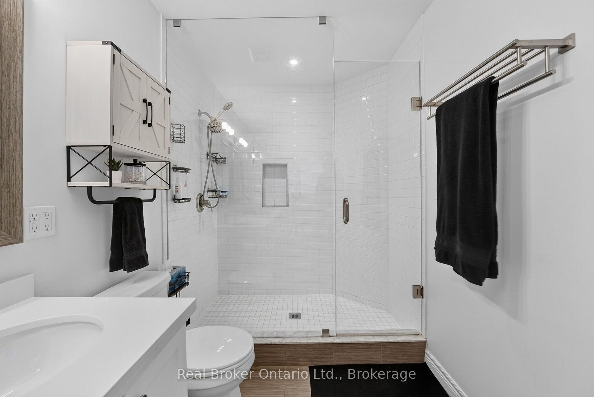 Photo 27 of 81 Showcase Drive, Hamilton, Rural Glanbrook — HOMEH