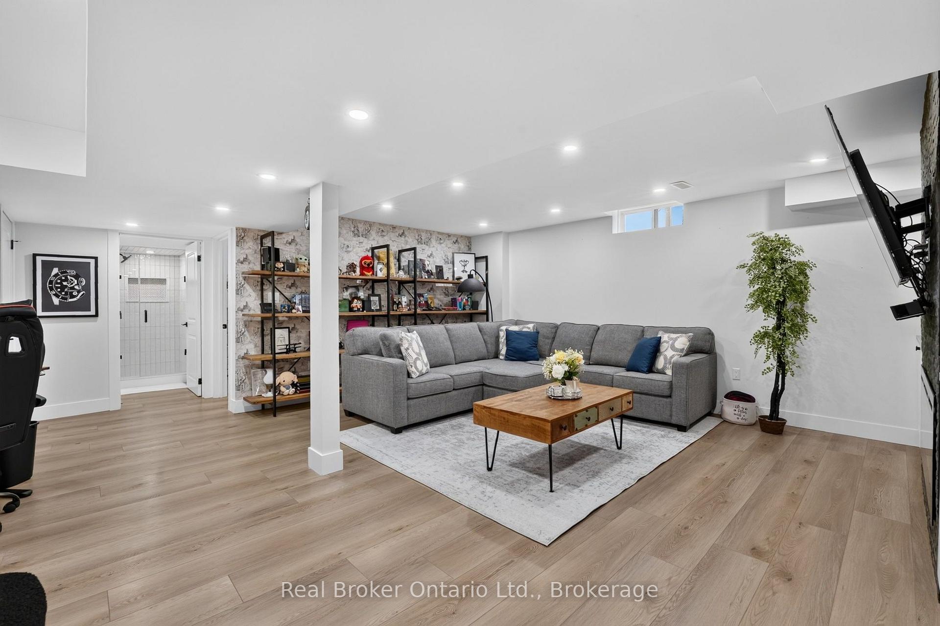 Photo 39 of 81 Showcase Drive, Hamilton, Rural Glanbrook — HOMEH