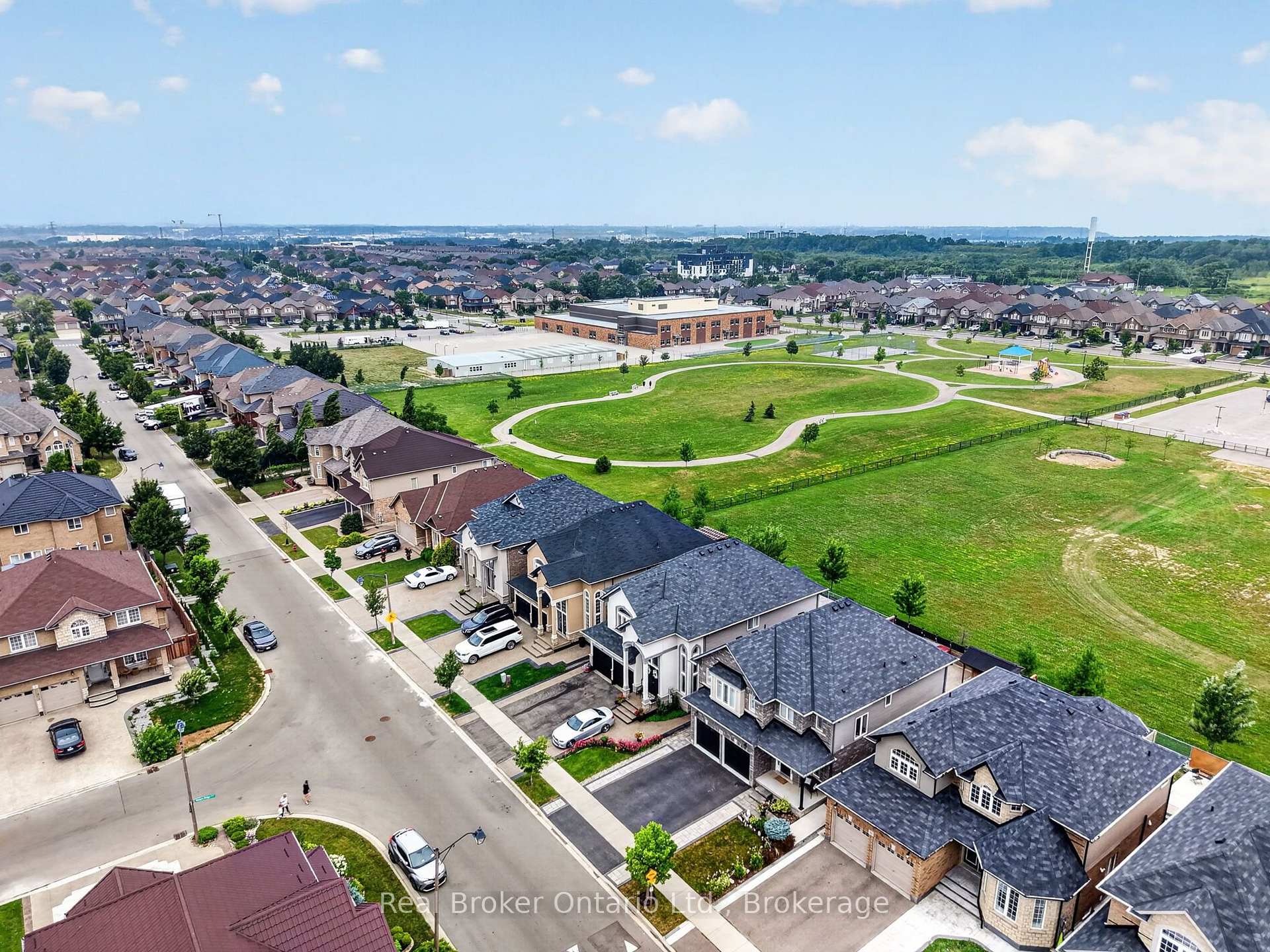 Photo 44 of 81 Showcase Drive, Hamilton, Rural Glanbrook — HOMEH