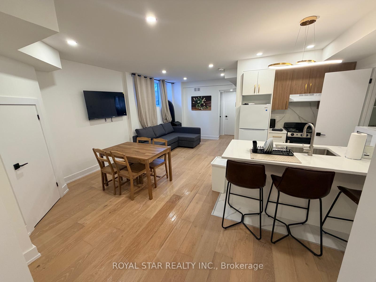 Photo 4 of Unit Unit B, 253 Duncairn Avenue, Ottawa, Westboro/Hampton Park — HOMEH
