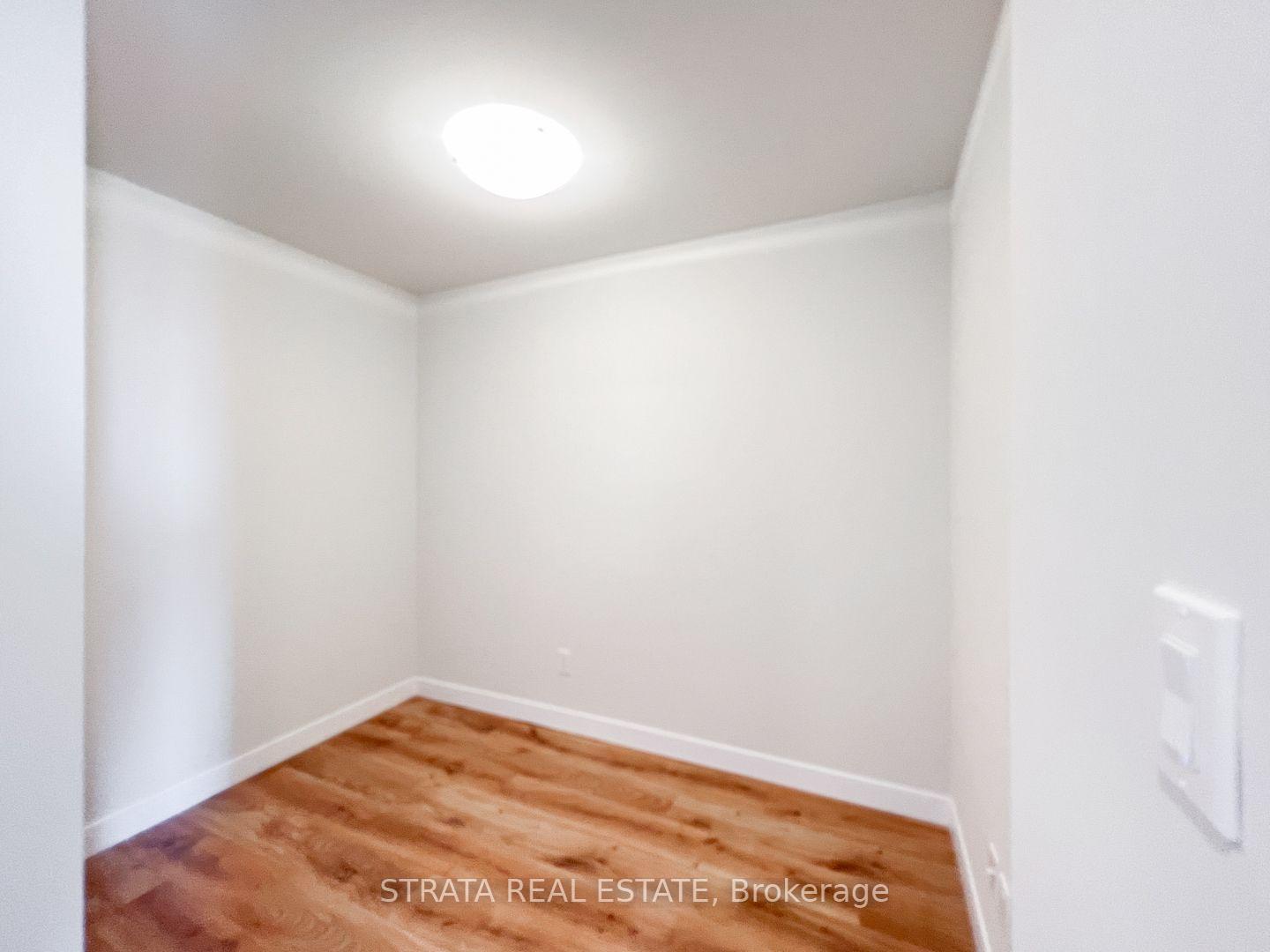 Photo 4 of Unit 3, 60 Frederick Street, Kitchener, Civic Centre — HOMEH