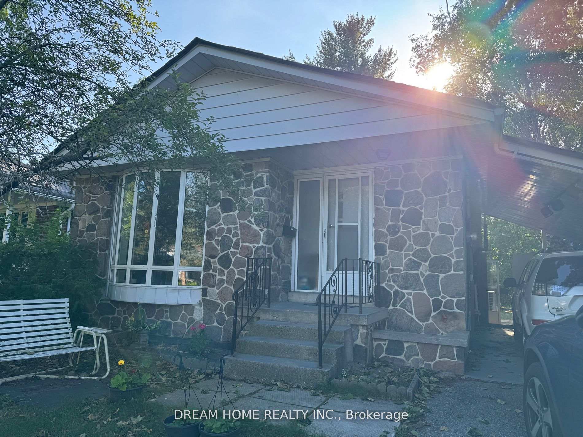 Photo 6 of Unit Room, 28 Conlins Road, Scarborough, Highland Creek — HOMEH