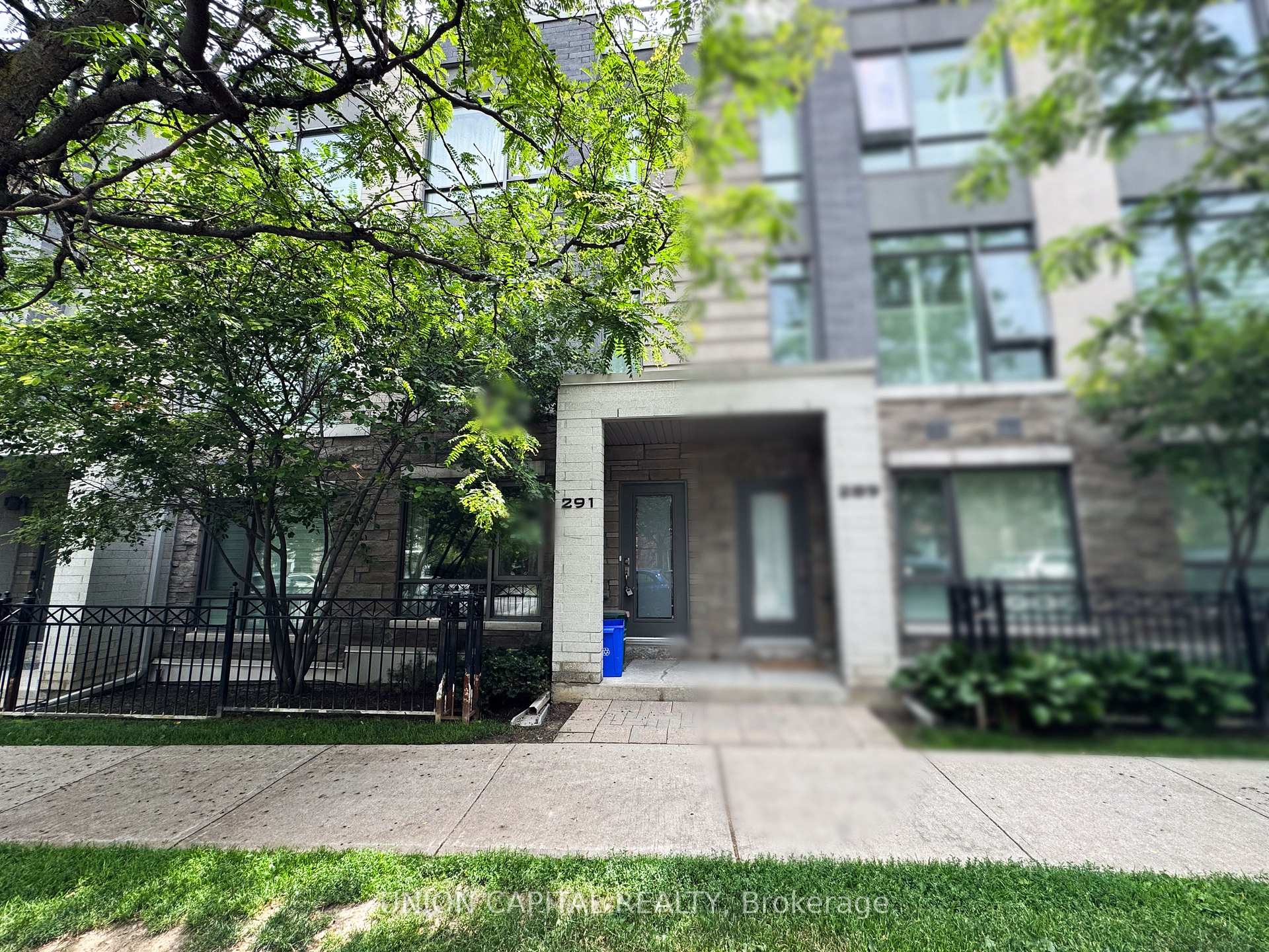 Photo 1 of 291 South Park Road, Markham, Commerce Valley — HOMEH