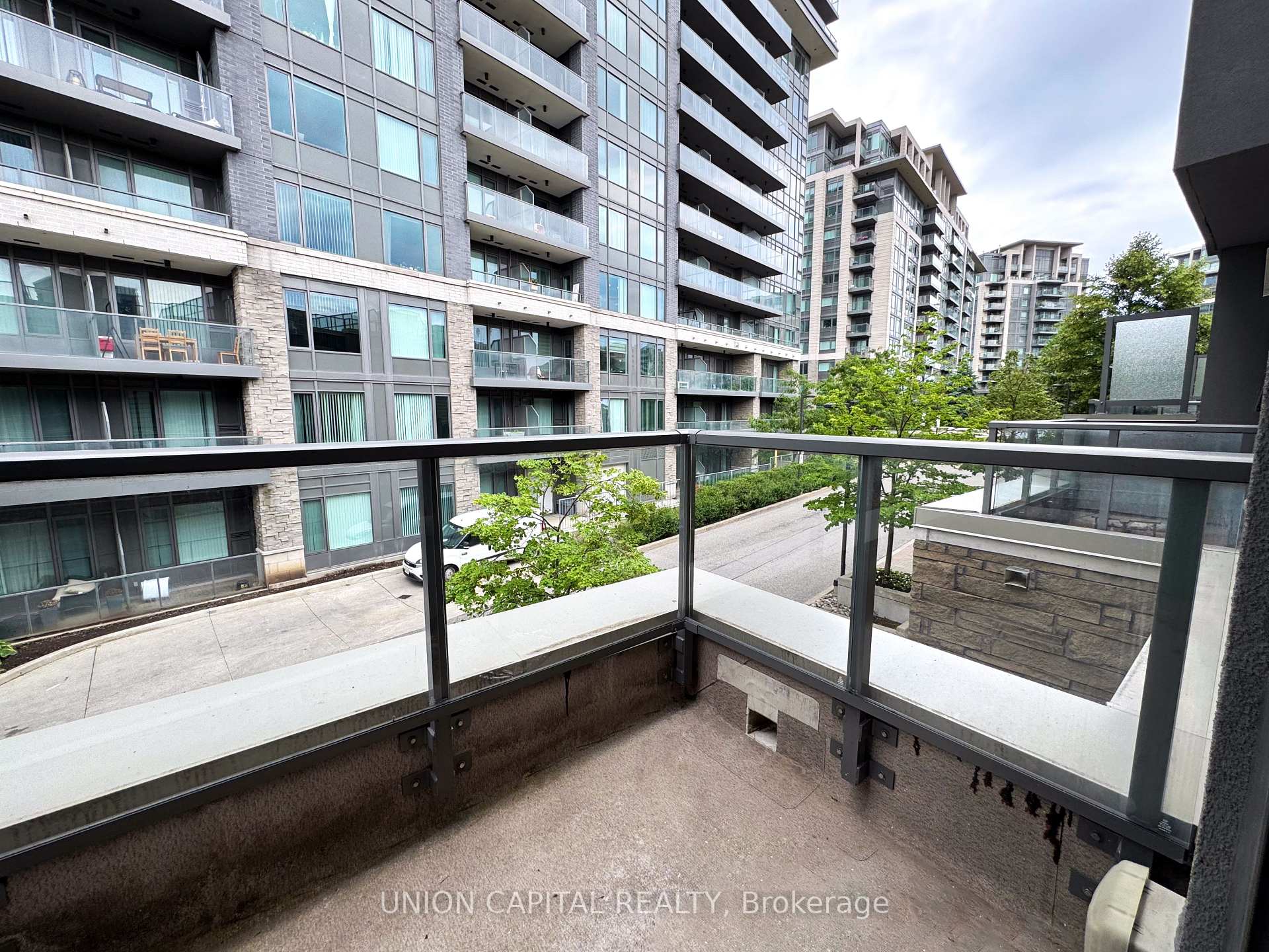 Photo 8 of 291 South Park Road, Markham, Commerce Valley — HOMEH