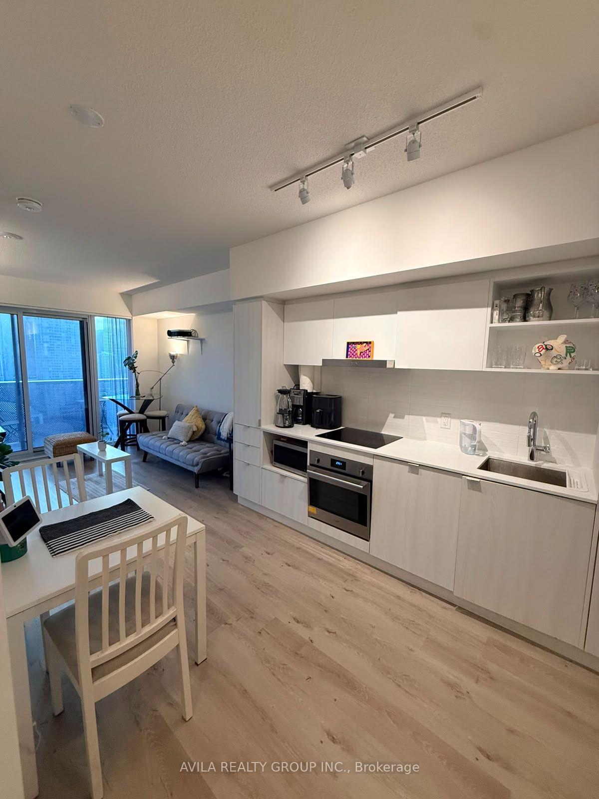 Photo 6 of Unit 2612, 138 Downes Street, Toronto, Waterfront Communities — HOMEH