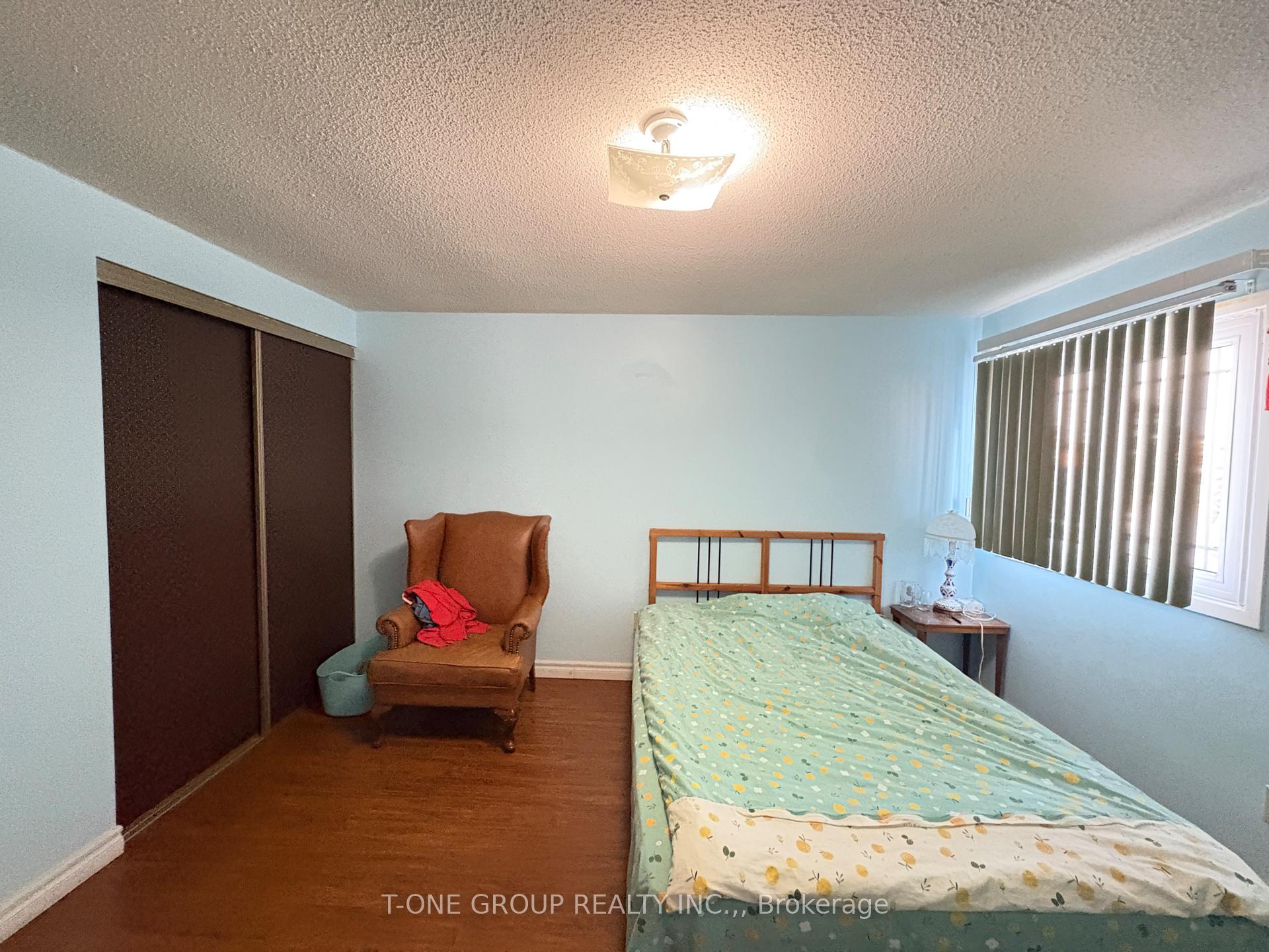 Photo 8 of Unit 1st &2nd Fl(No Master BR, 59 Chloe Crescent, Markham, Middlefield — HOMEH