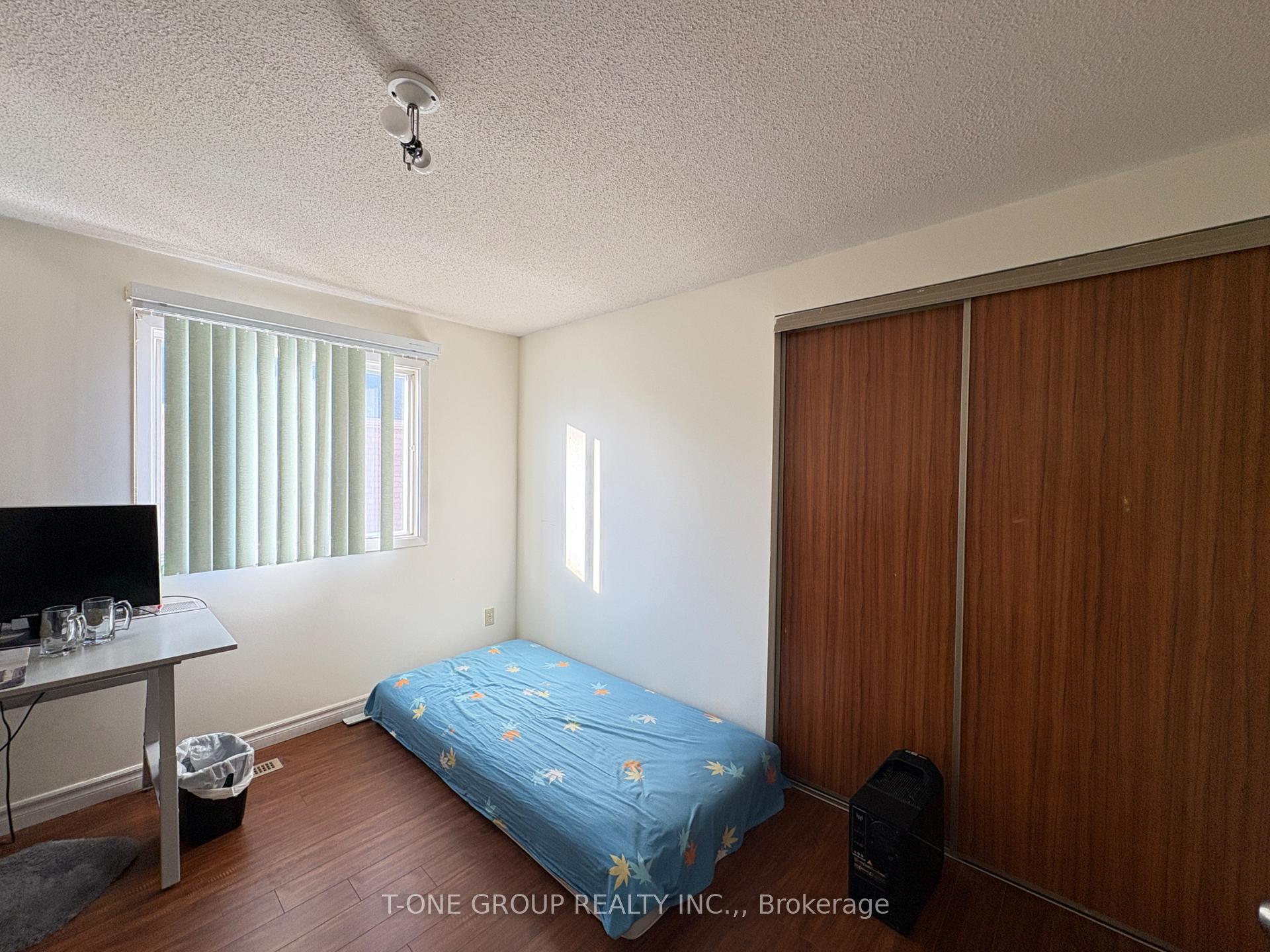 Photo 13 of Unit 1st &2nd Fl(No Master BR, 59 Chloe Crescent, Markham, Middlefield — HOMEH