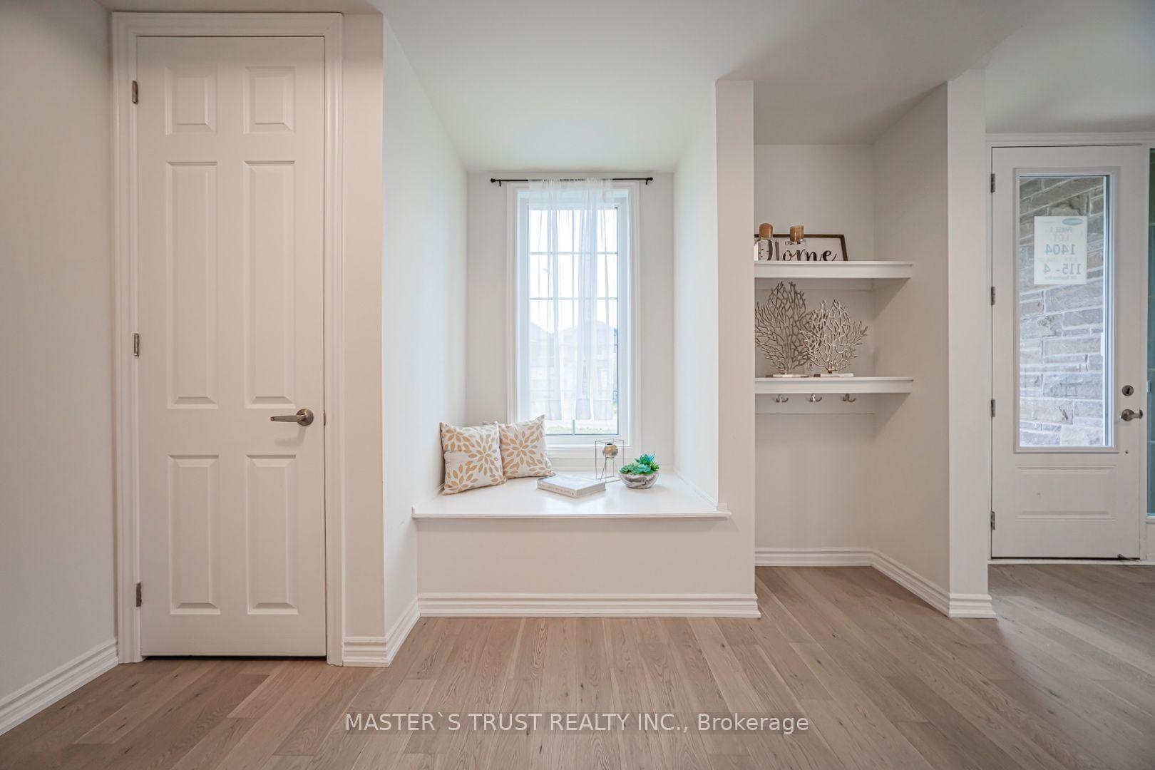 Photo 6 of 286 Beaverbrae Drive, Markham, Victoria Square — HOMEH