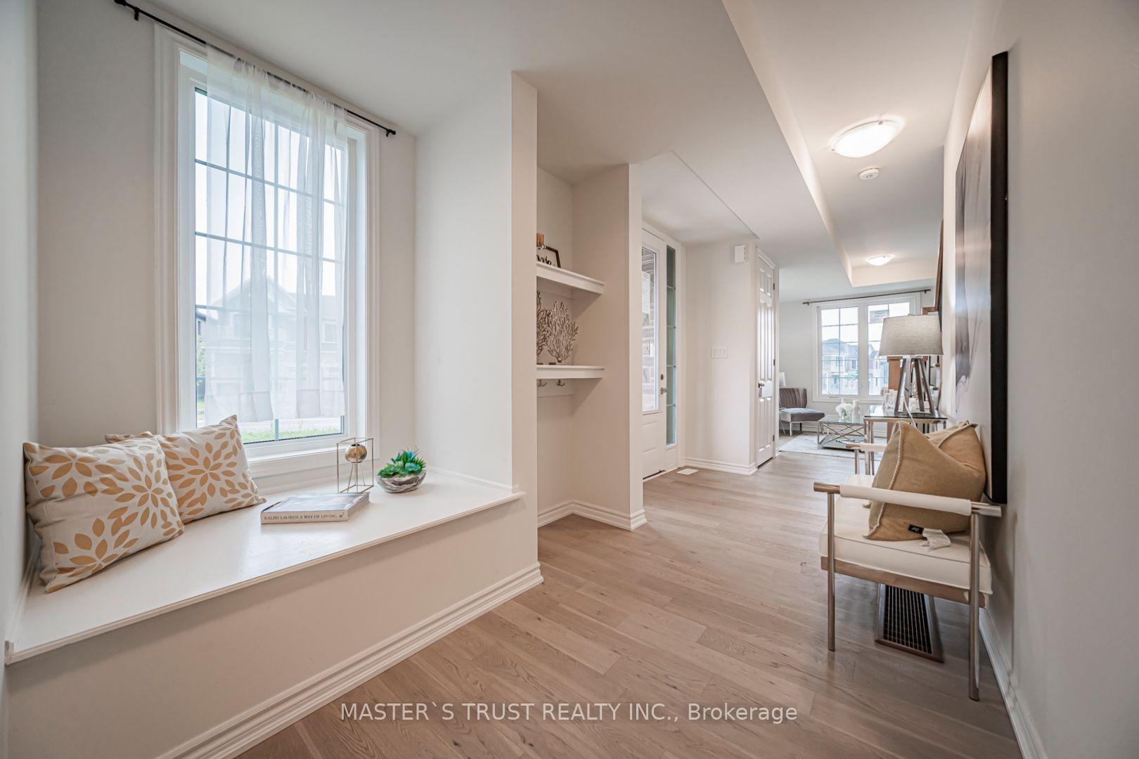 Photo 7 of 286 Beaverbrae Drive, Markham, Victoria Square — HOMEH
