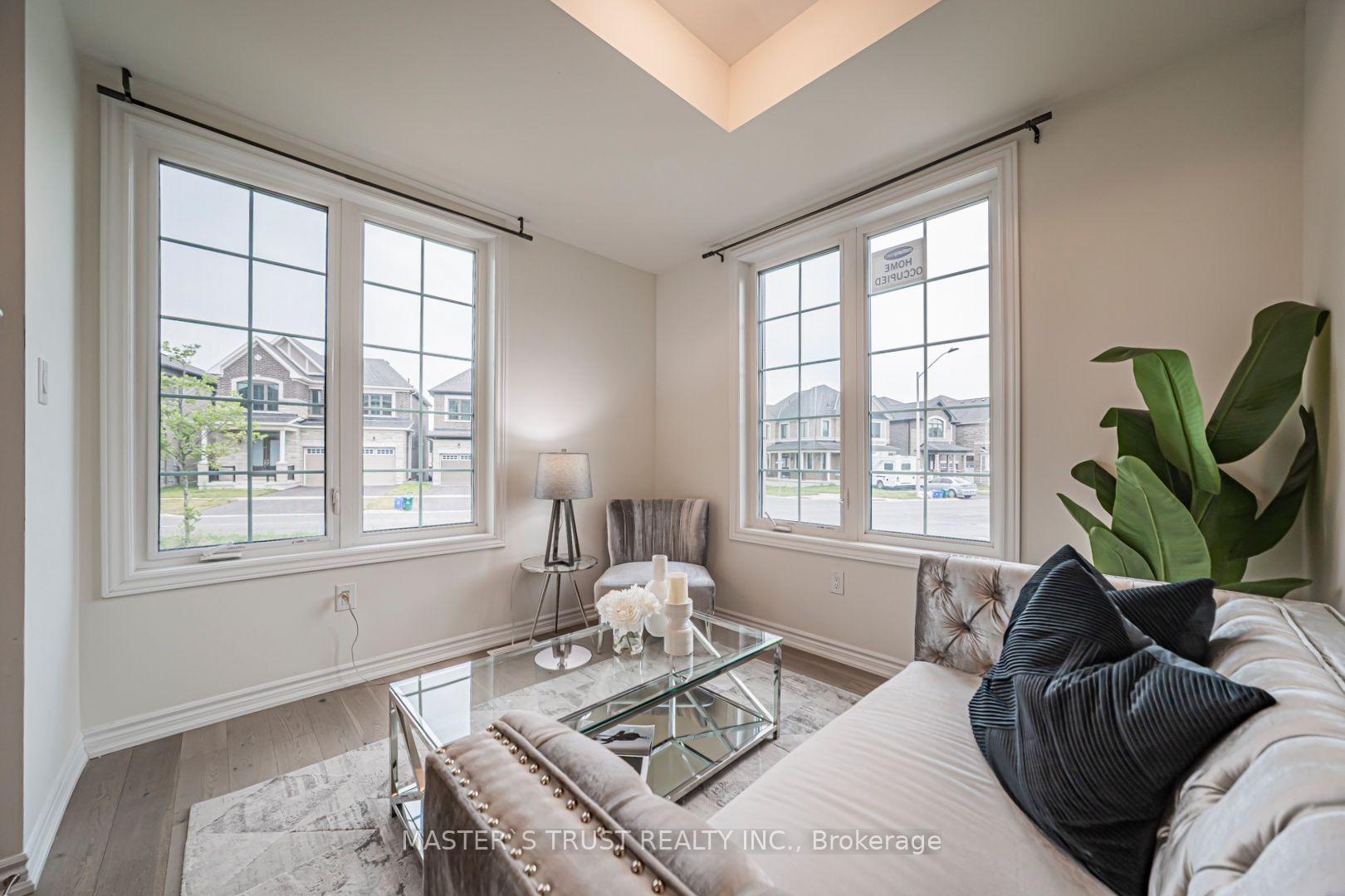 Photo 11 of 286 Beaverbrae Drive, Markham, Victoria Square — HOMEH