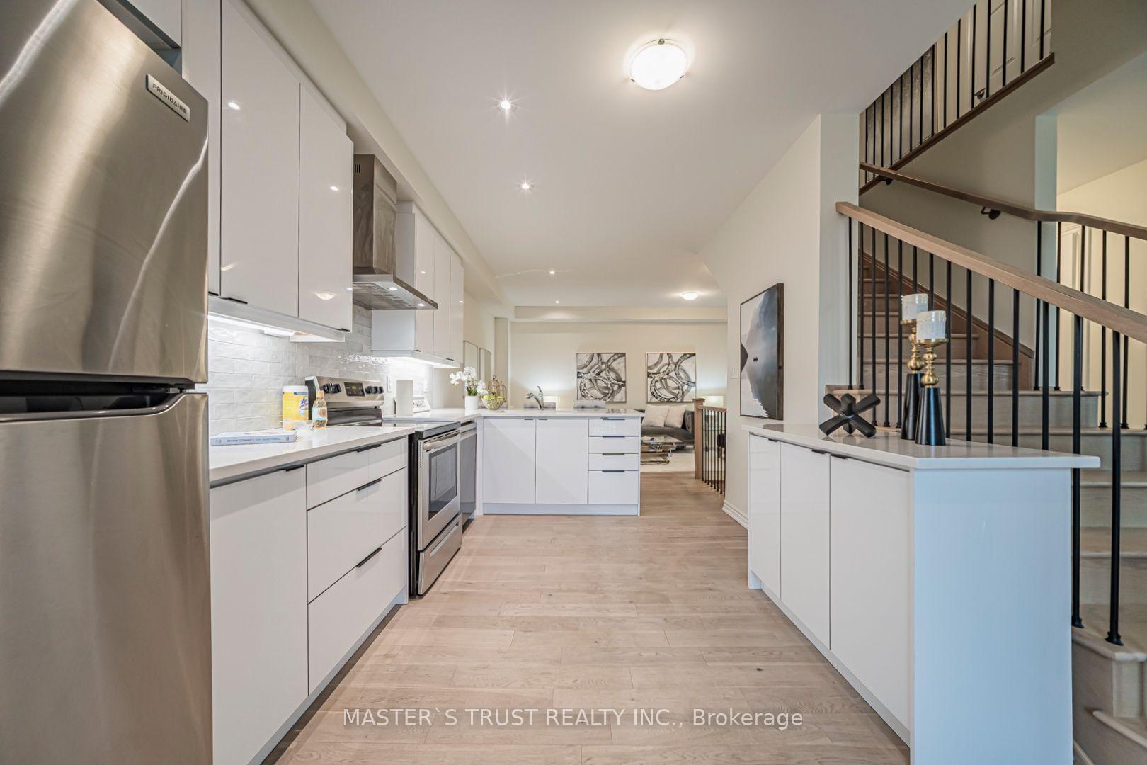Photo 16 of 286 Beaverbrae Drive, Markham, Victoria Square — HOMEH