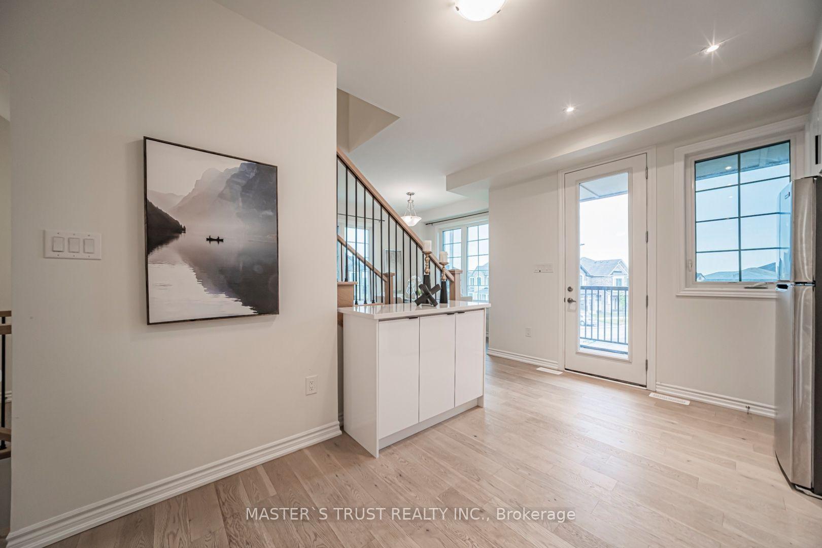 Photo 18 of 286 Beaverbrae Drive, Markham, Victoria Square — HOMEH