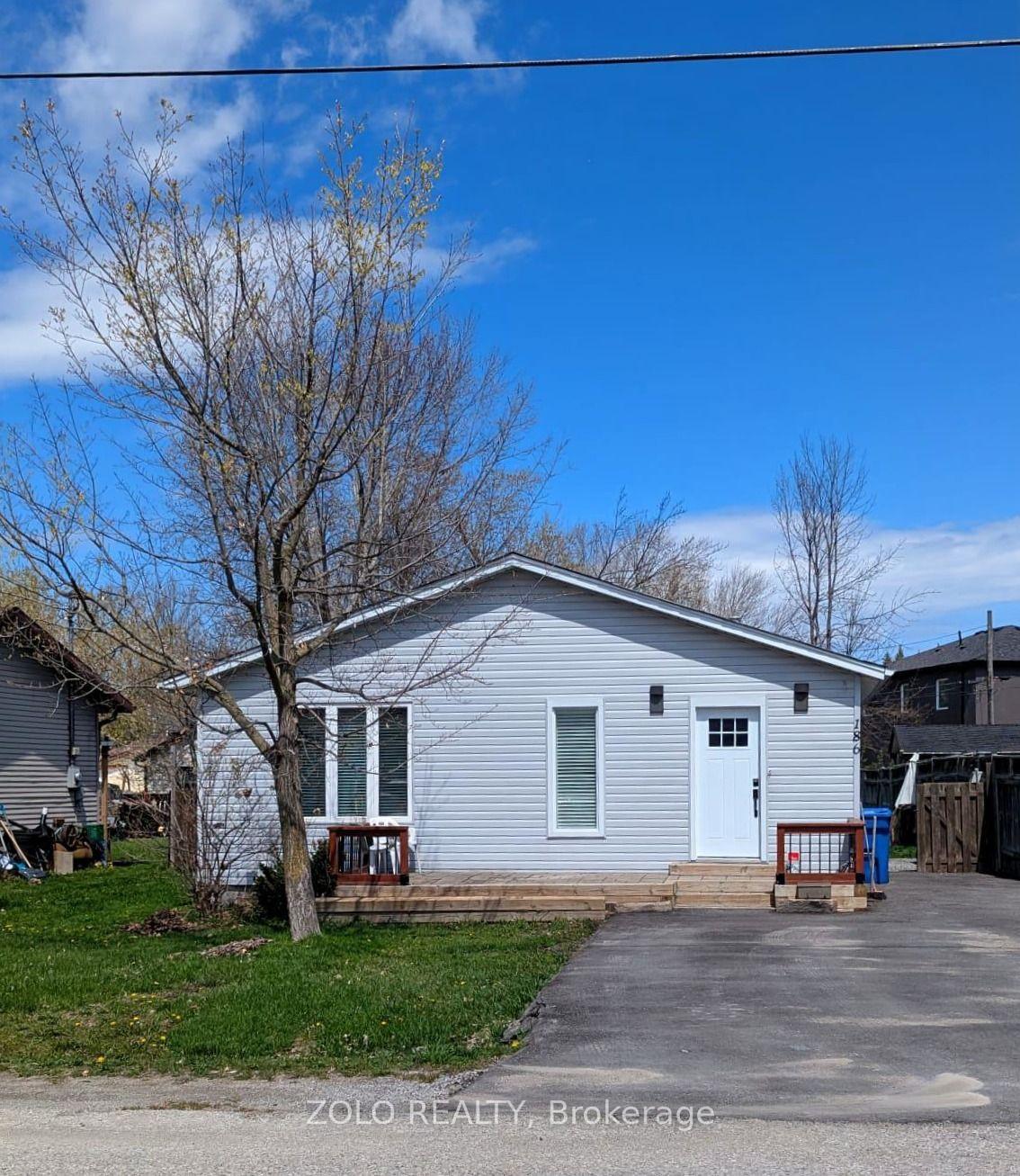Photo 1 of 186 Beach Road, Georgina, Keswick North — HOMEH