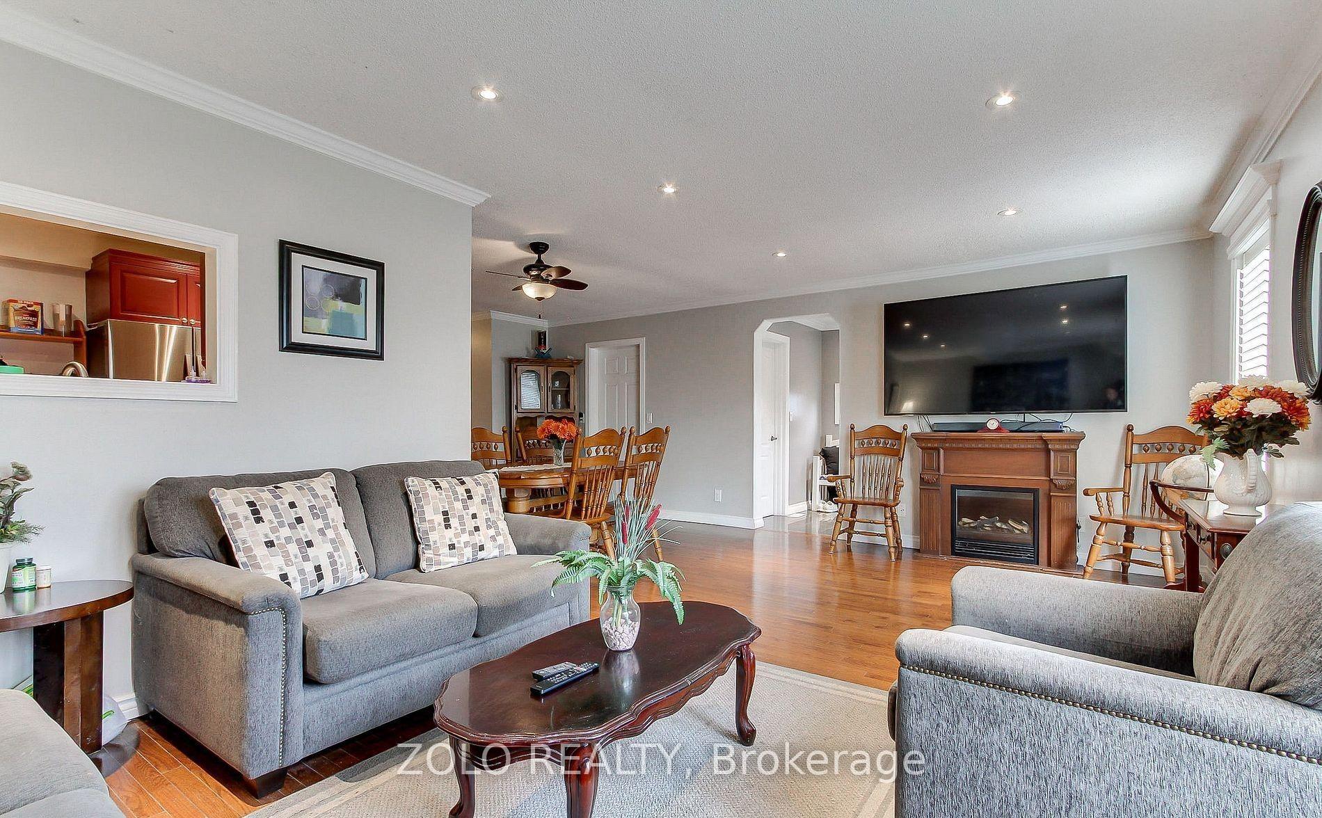 Photo 6 of 186 Beach Road, Georgina, Keswick North — HOMEH