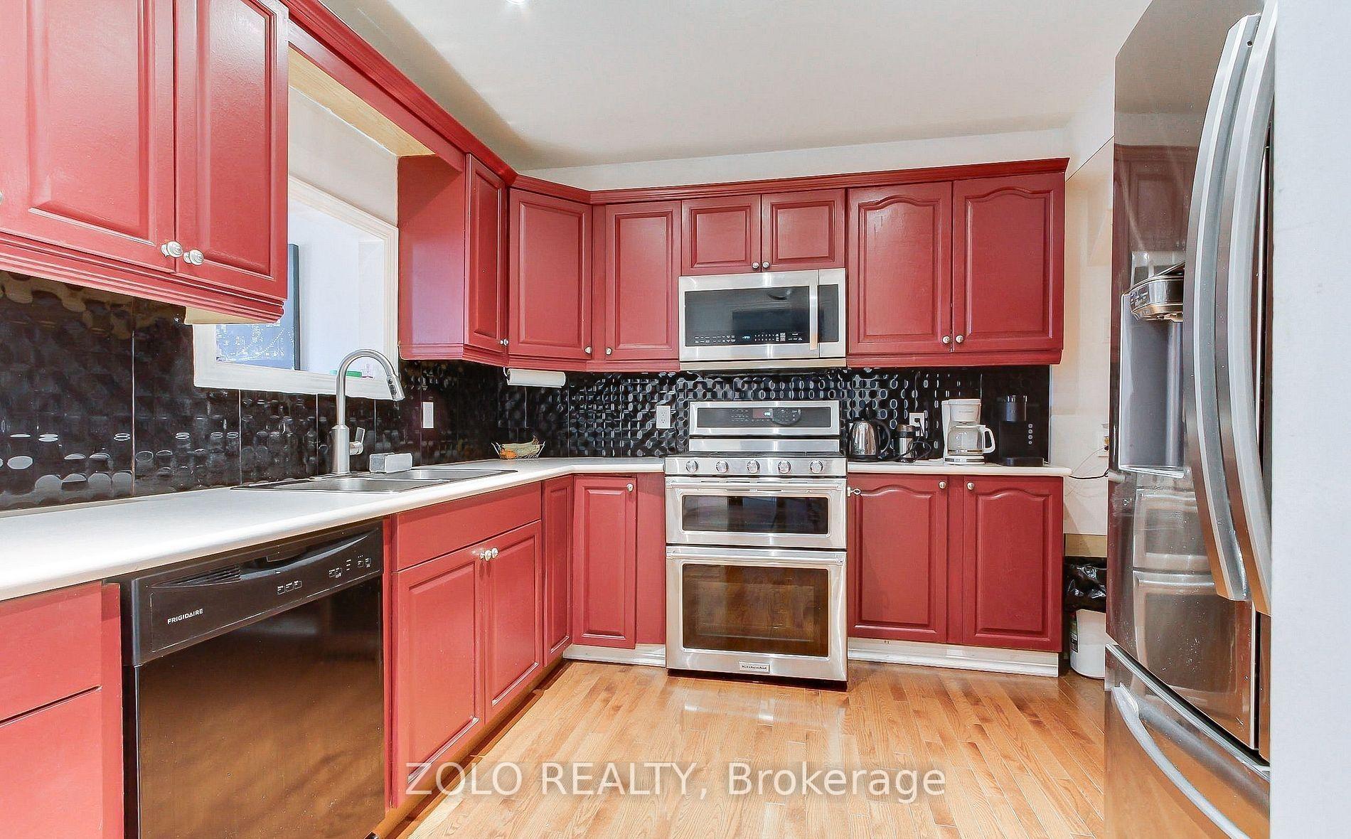 Photo 9 of 186 Beach Road, Georgina, Keswick North — HOMEH