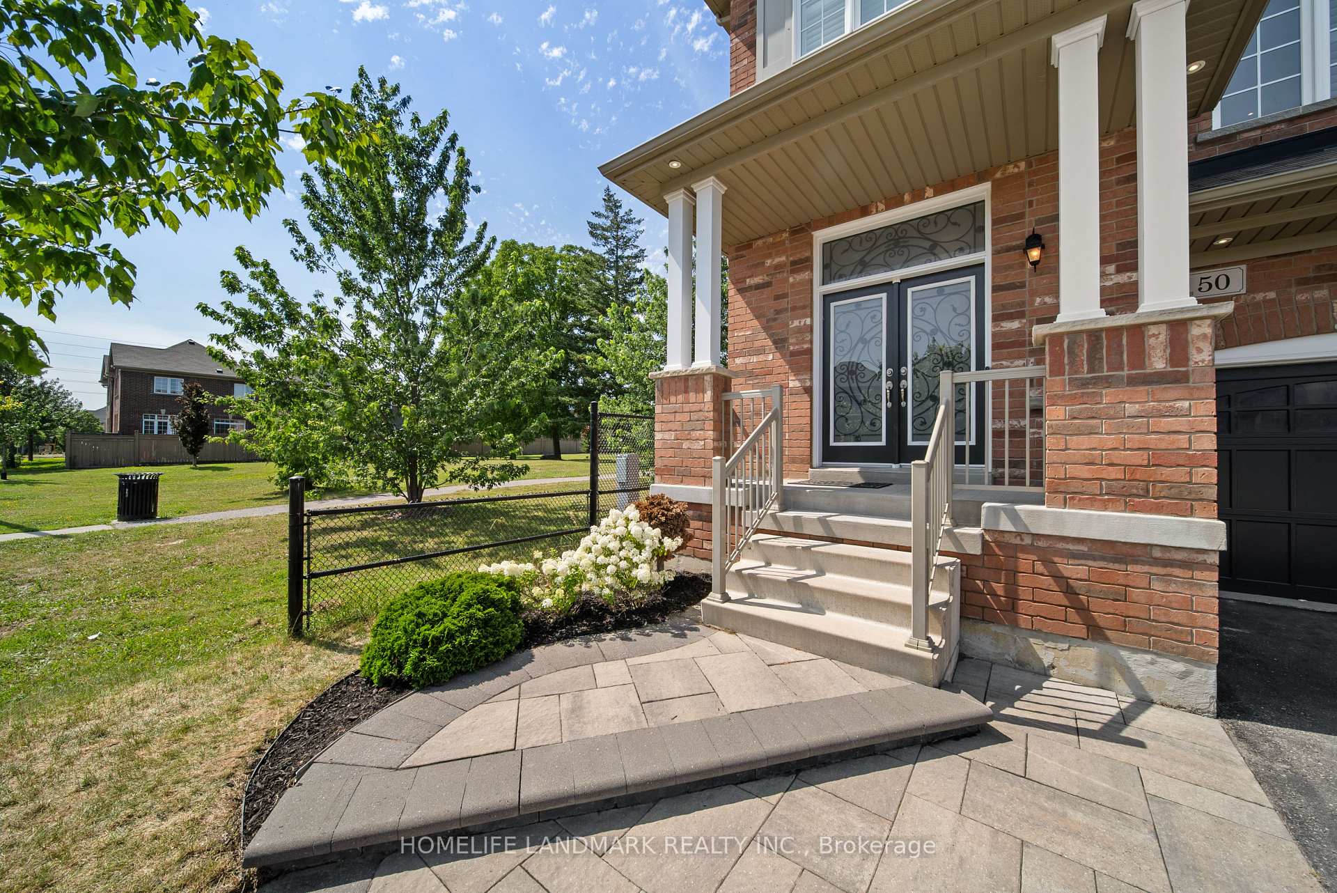 Photo 4 of 50 Keith-Wright Crescent, Ajax, Northeast Ajax — HOMEH