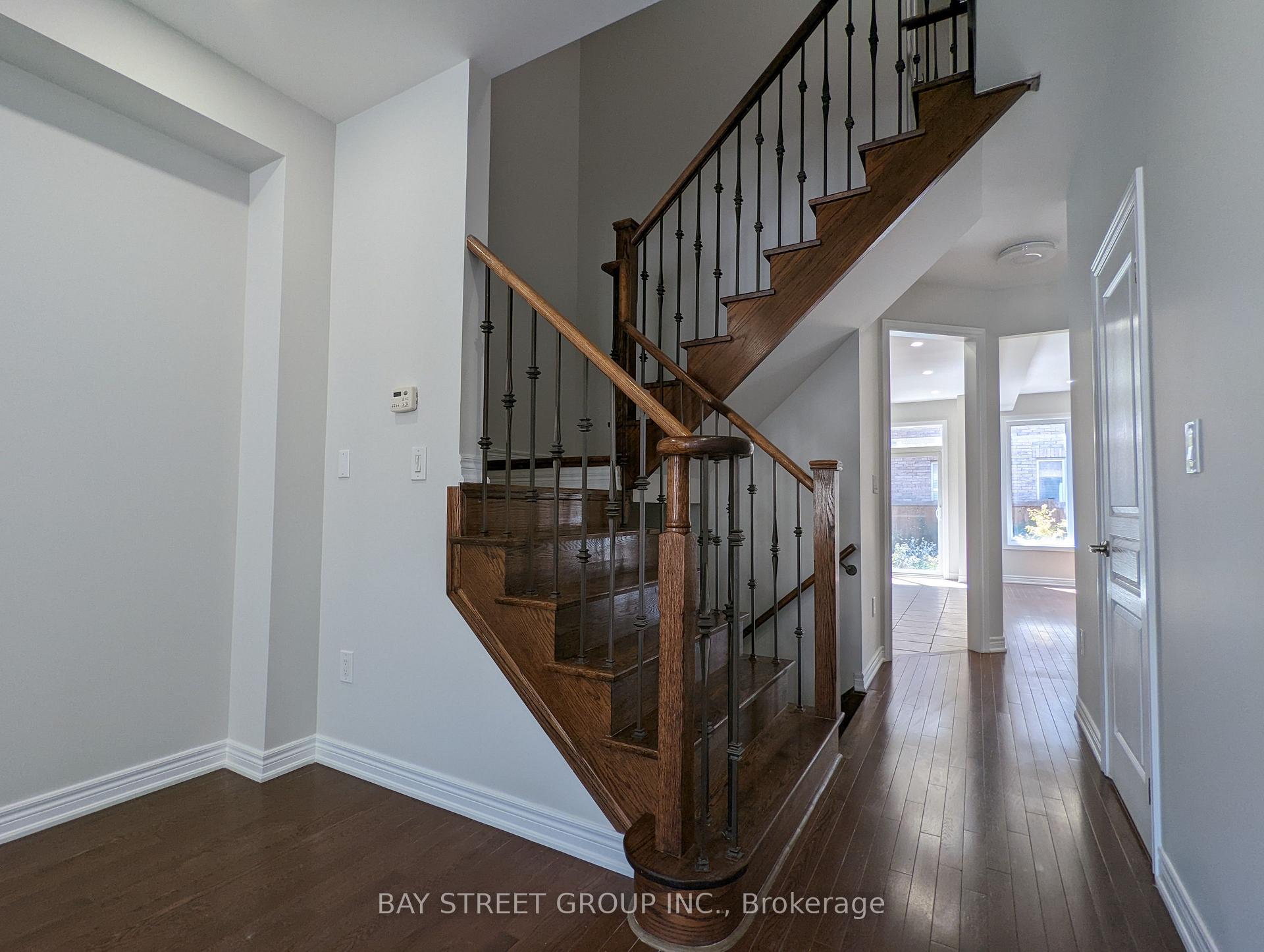 Photo 7 of 80 Brock Avenue, Markham, Berczy — HOMEH