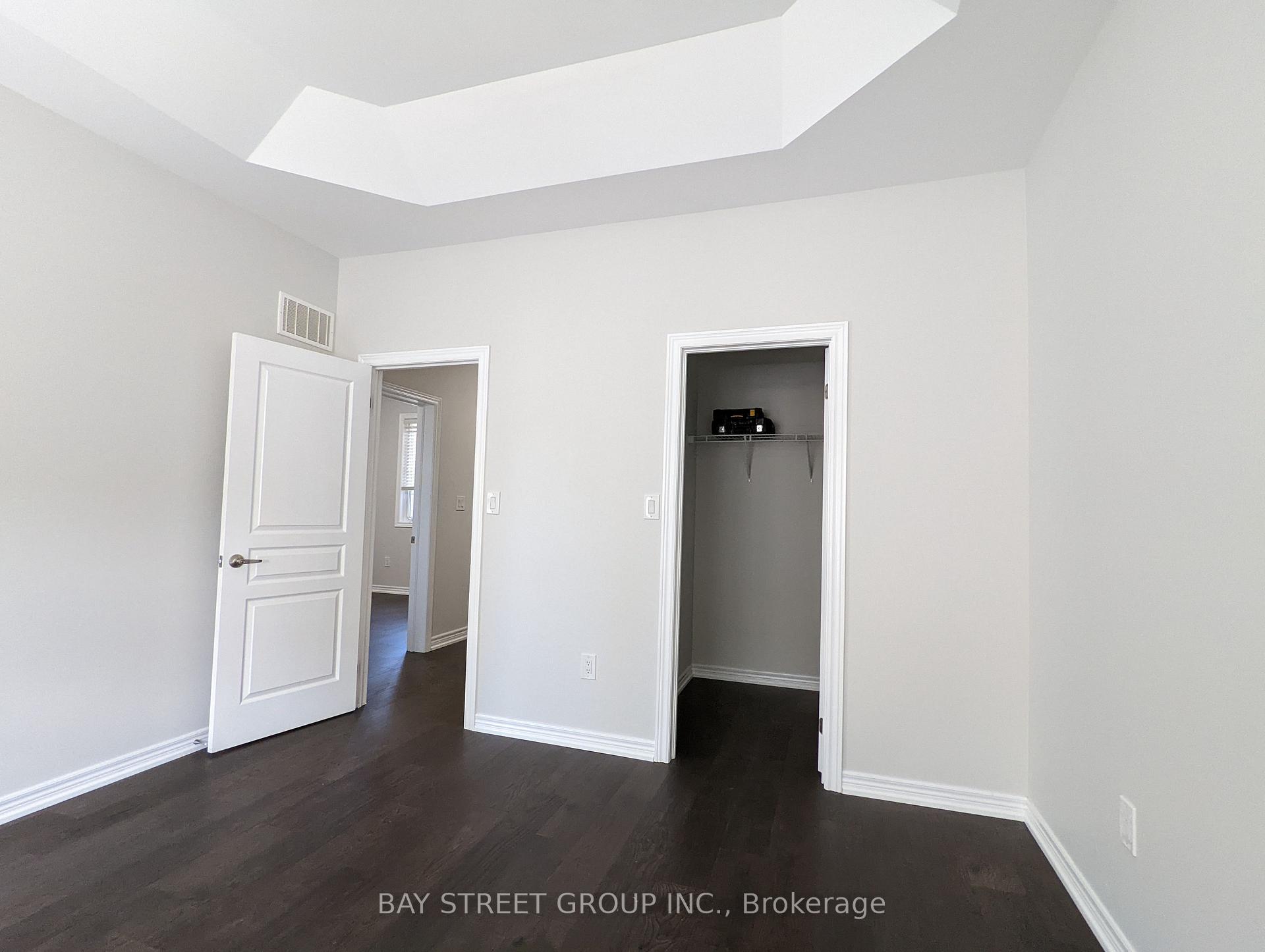 Photo 14 of 80 Brock Avenue, Markham, Berczy — HOMEH