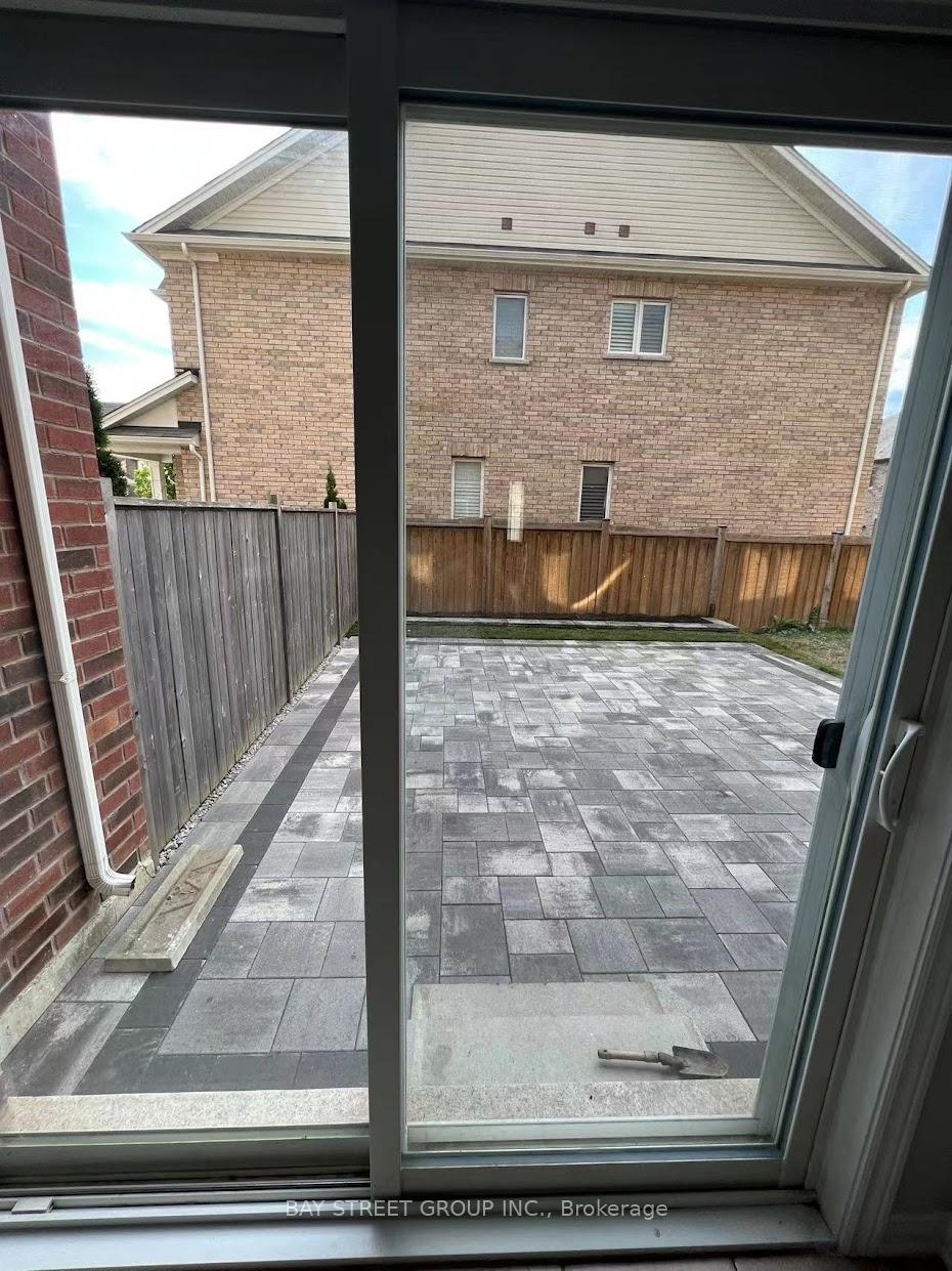 Photo 20 of 80 Brock Avenue, Markham, Berczy — HOMEH