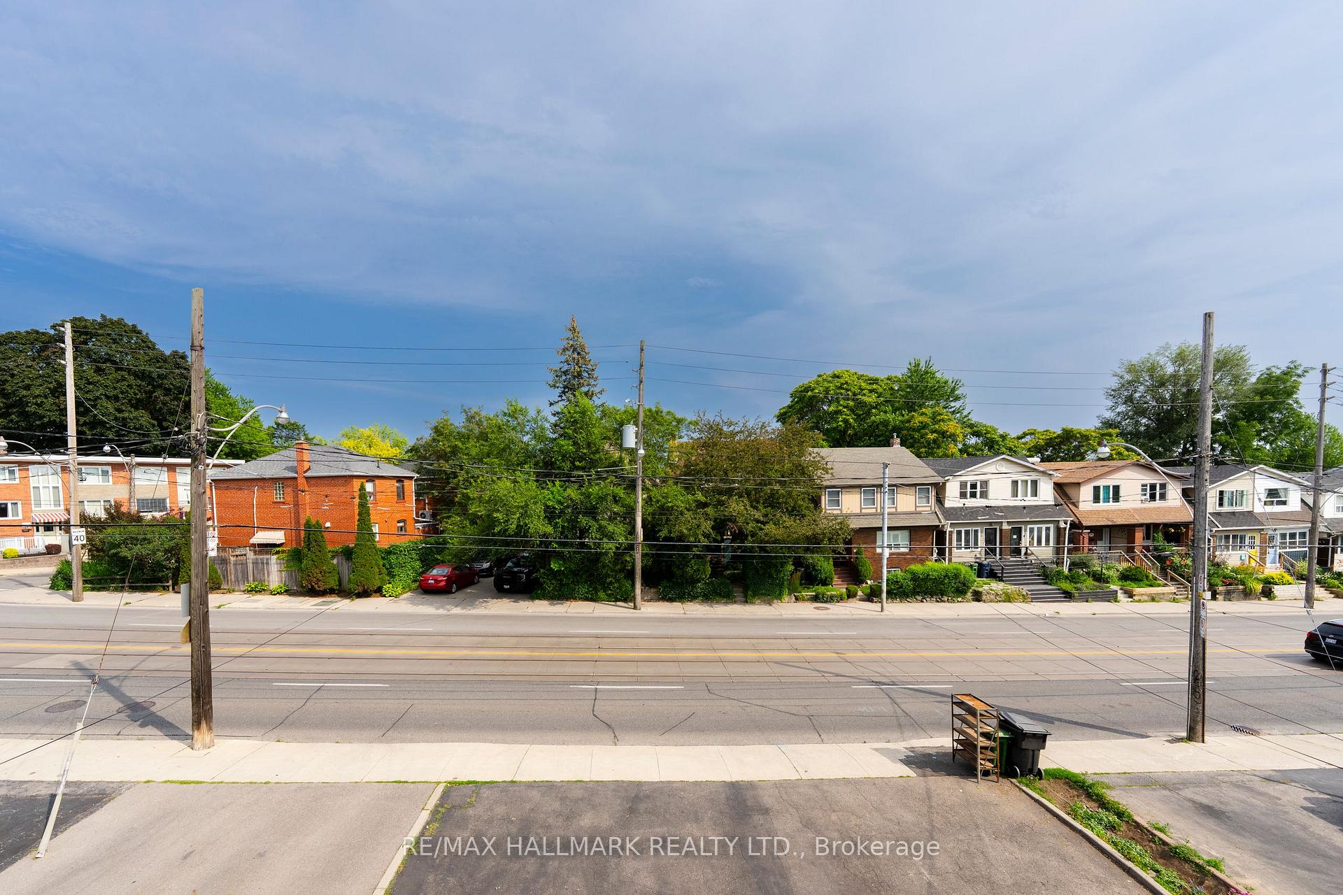 Photo 10 of Unit UPPER / 2ND, 402 Kingston Road, Toronto, East End-Danforth — HOMEH