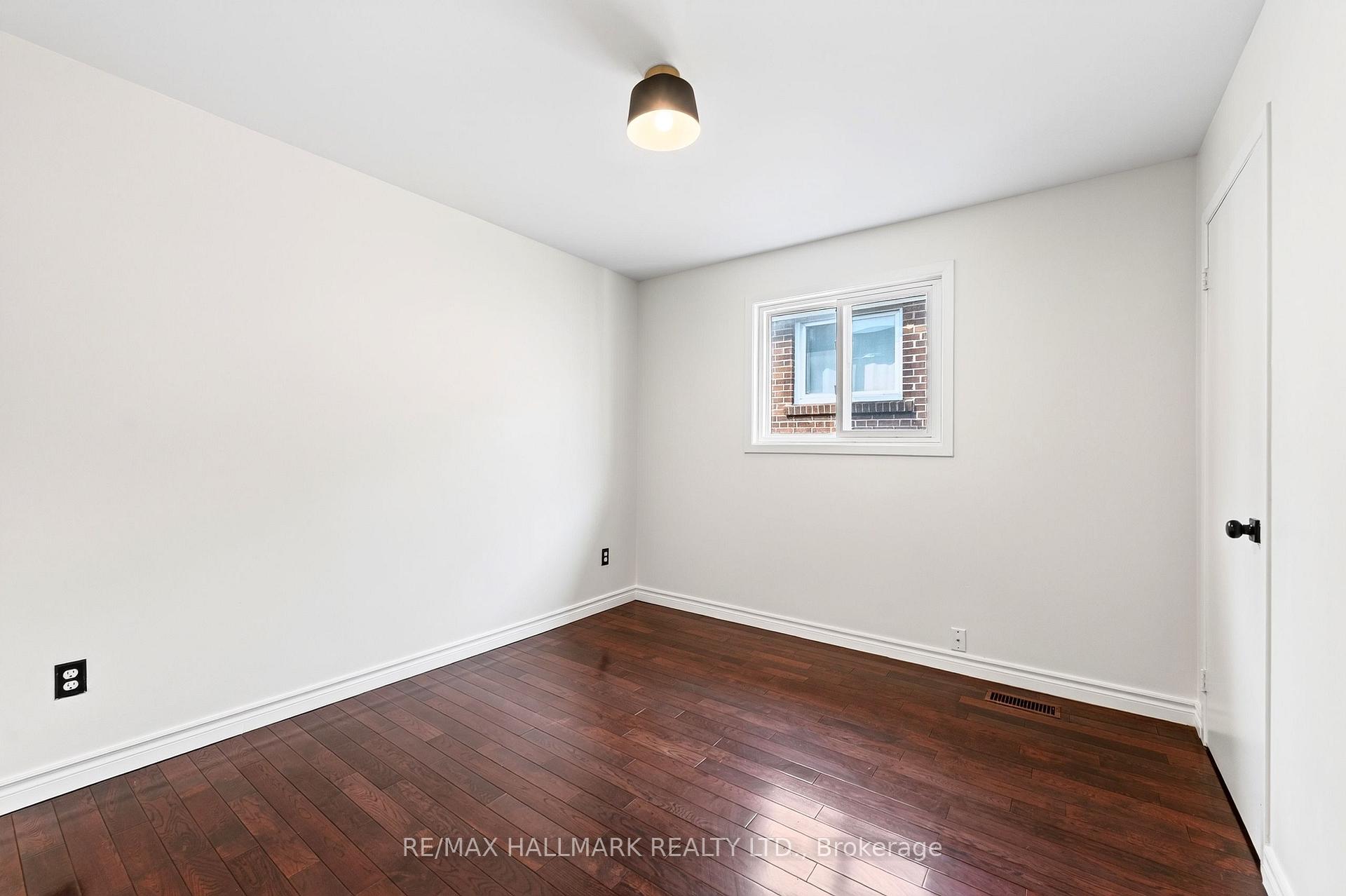 Photo 13 of Unit UPPER / 2ND, 402 Kingston Road, Toronto, East End-Danforth — HOMEH