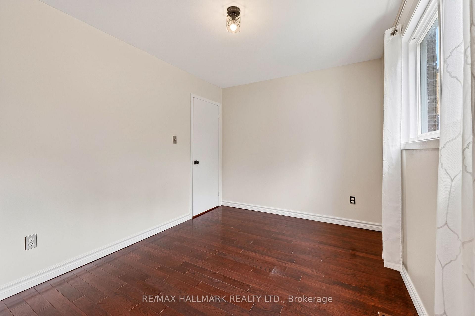 Photo 14 of Unit UPPER / 2ND, 402 Kingston Road, Toronto, East End-Danforth — HOMEH