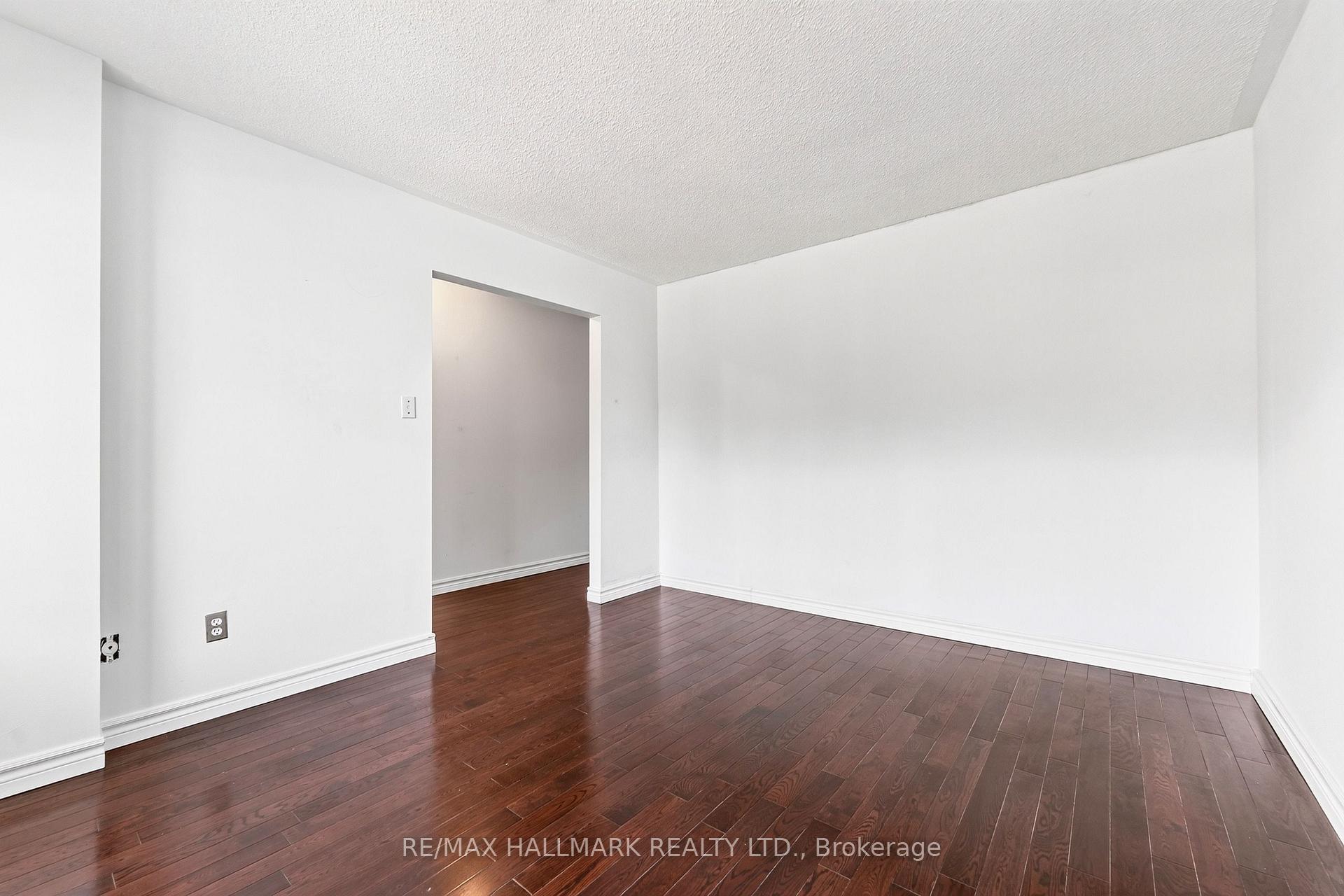 Photo 10 of Unit MAIN, 402 Kingston Road, Toronto, East End-Danforth — HOMEH