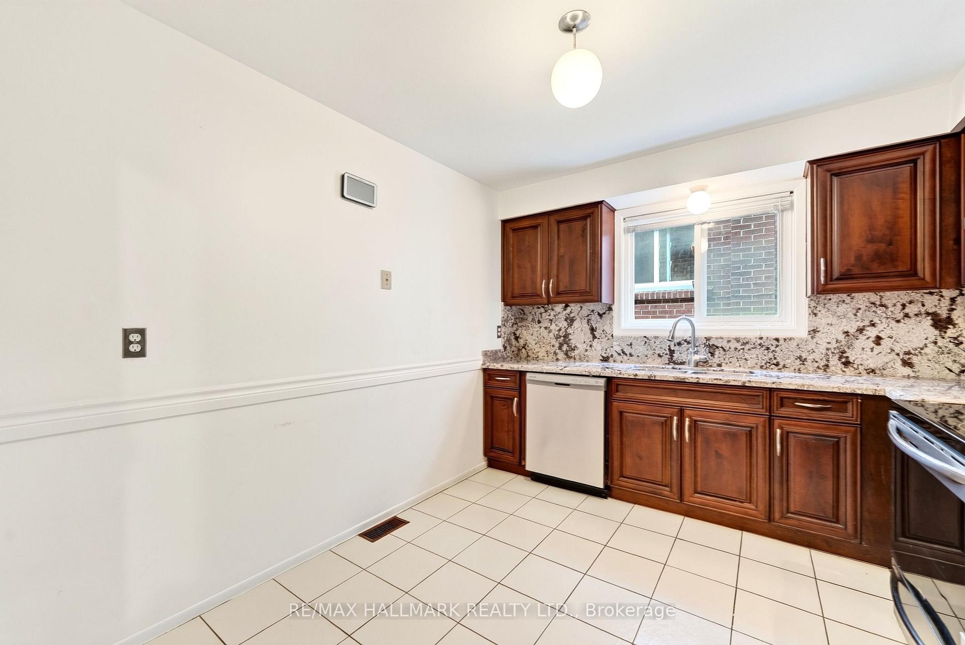Photo 16 of Unit MAIN, 402 Kingston Road, Toronto, East End-Danforth — HOMEH