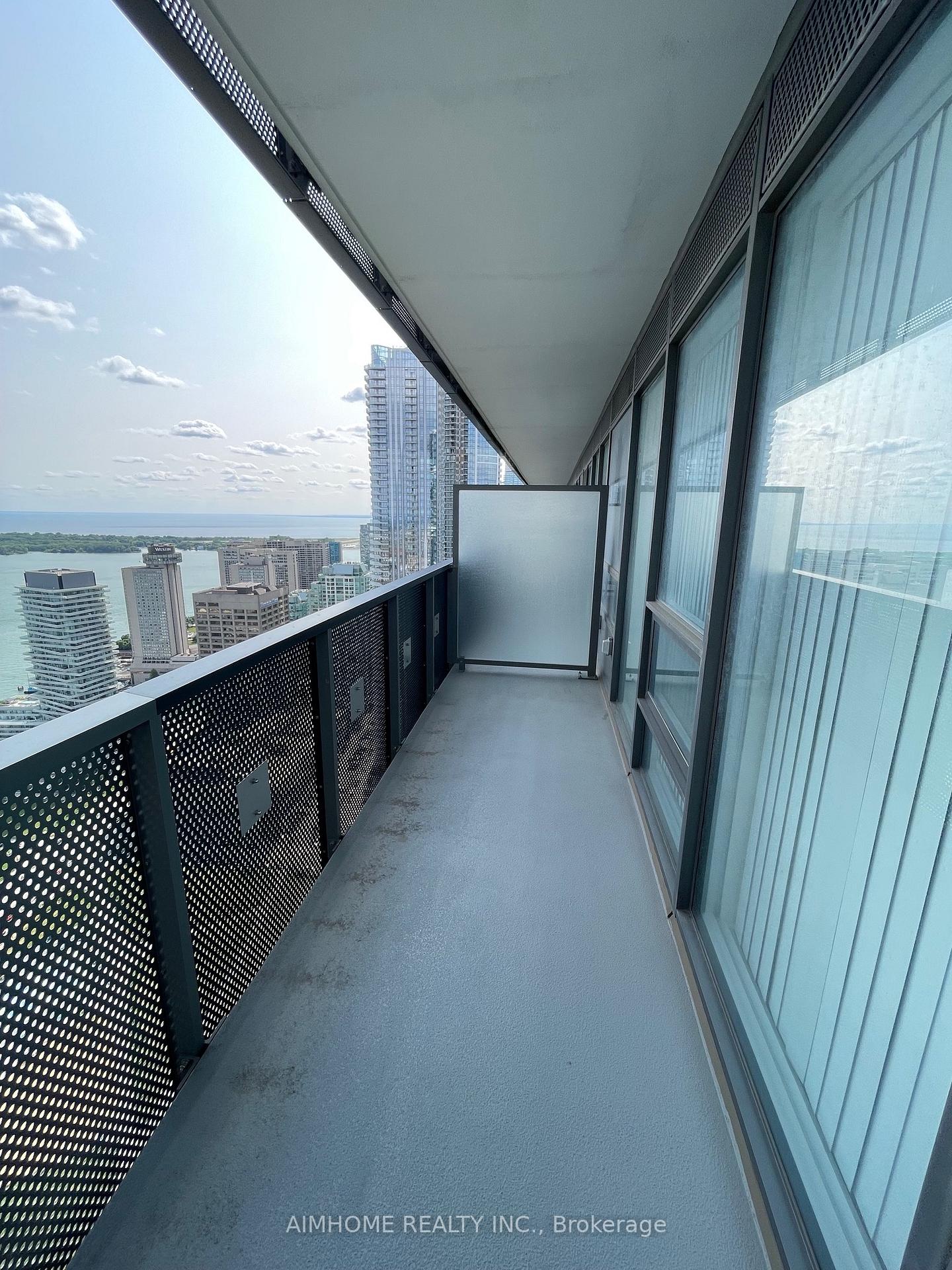 Photo 2 of Unit 5309, 55 Cooper Street, Toronto, Waterfront Communities — HOMEH