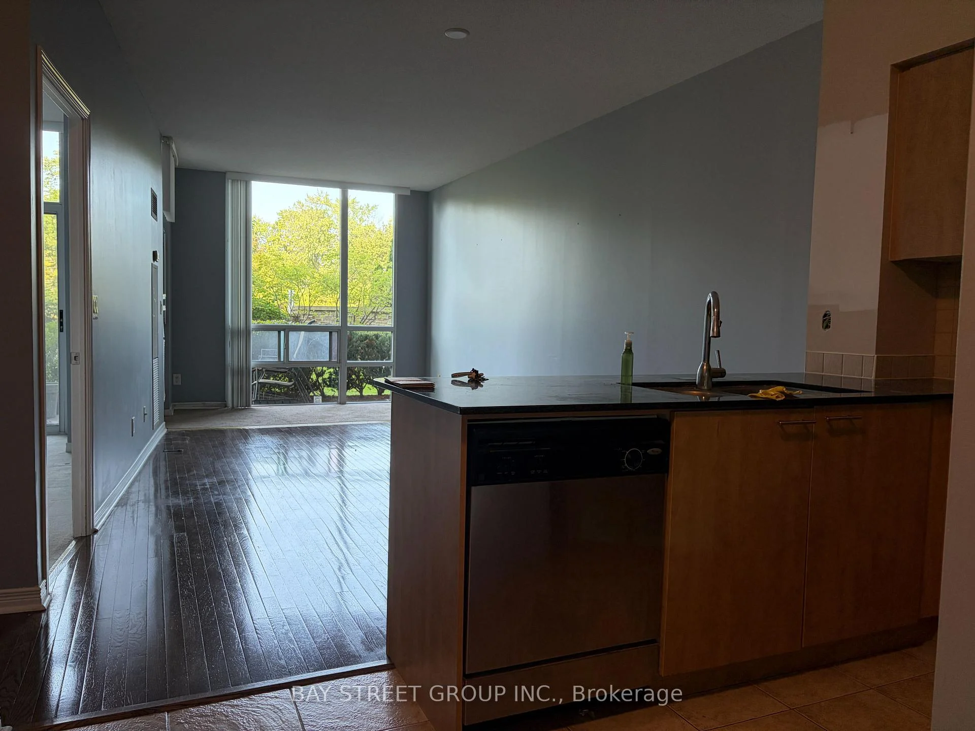 Photo 10 of Unit 108, 503 Beecroft Road, North York, Willowdale West — HOMEH