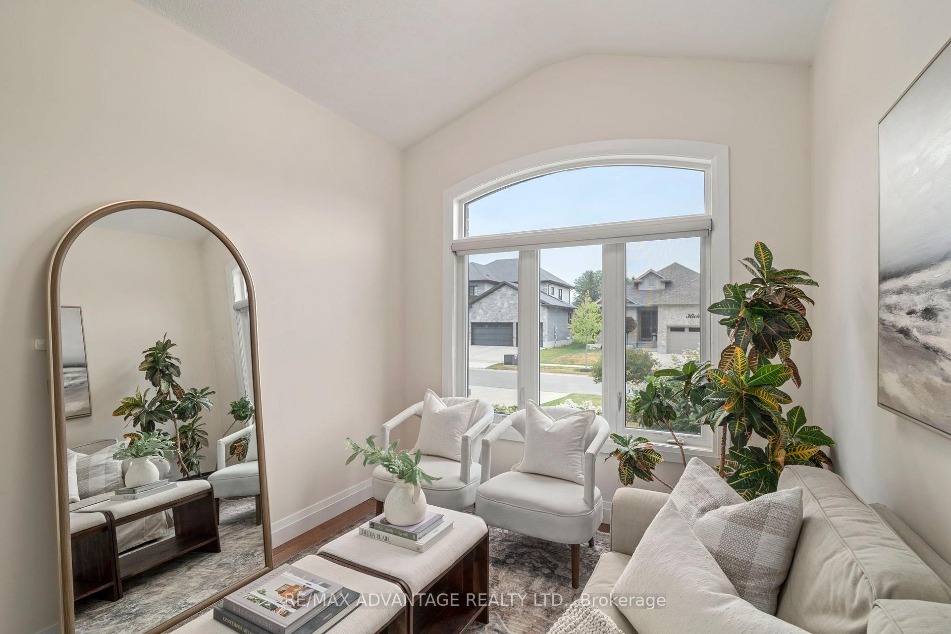 Photo 10 of 773 Hickorystick Key, London, North R — HOMEH
