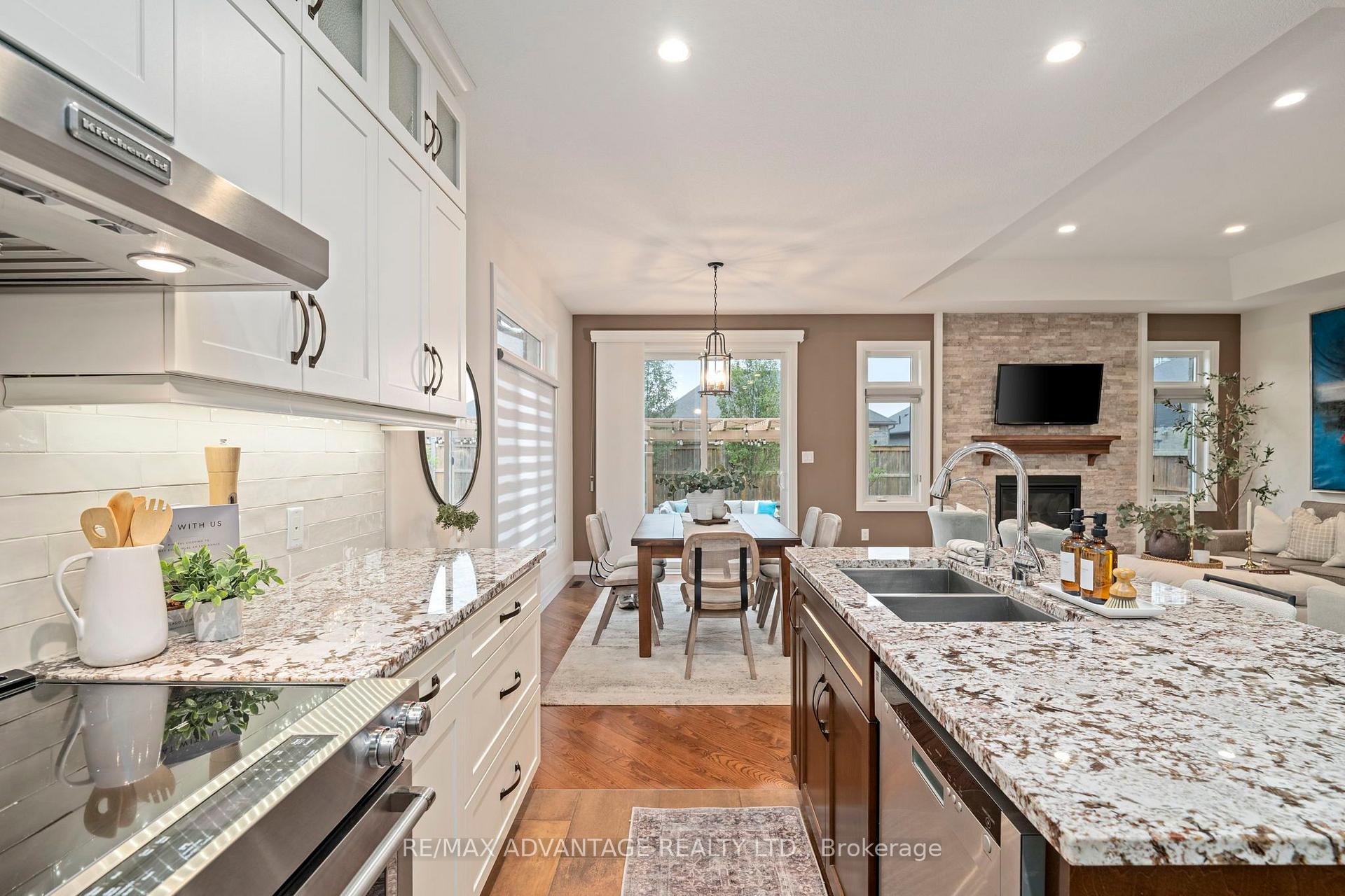Photo 15 of 773 Hickorystick Key, London, North R — HOMEH