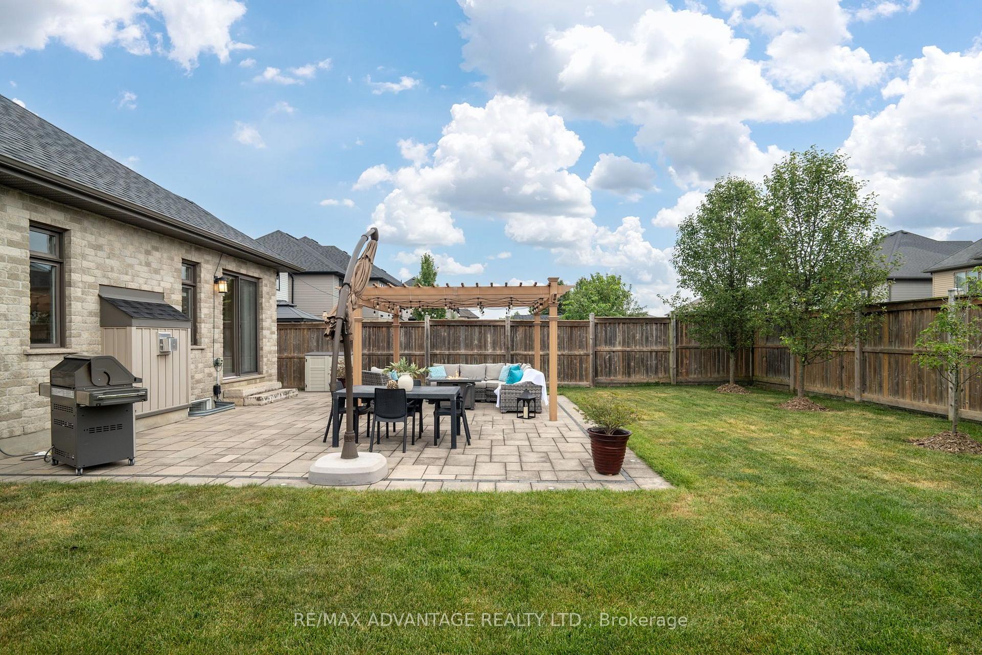 Photo 48 of 773 Hickorystick Key, London, North R — HOMEH