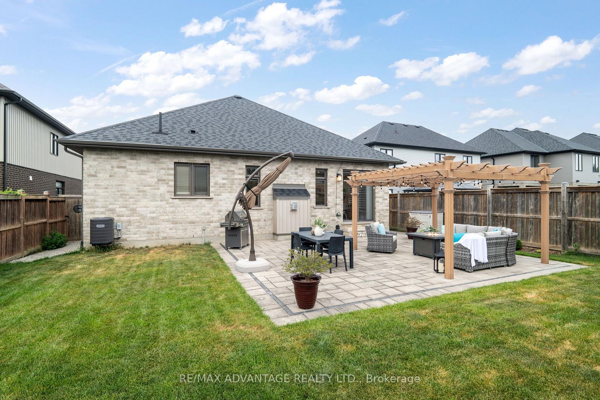 Photo 50 of 773 Hickorystick Key, London, North R — HOMEH