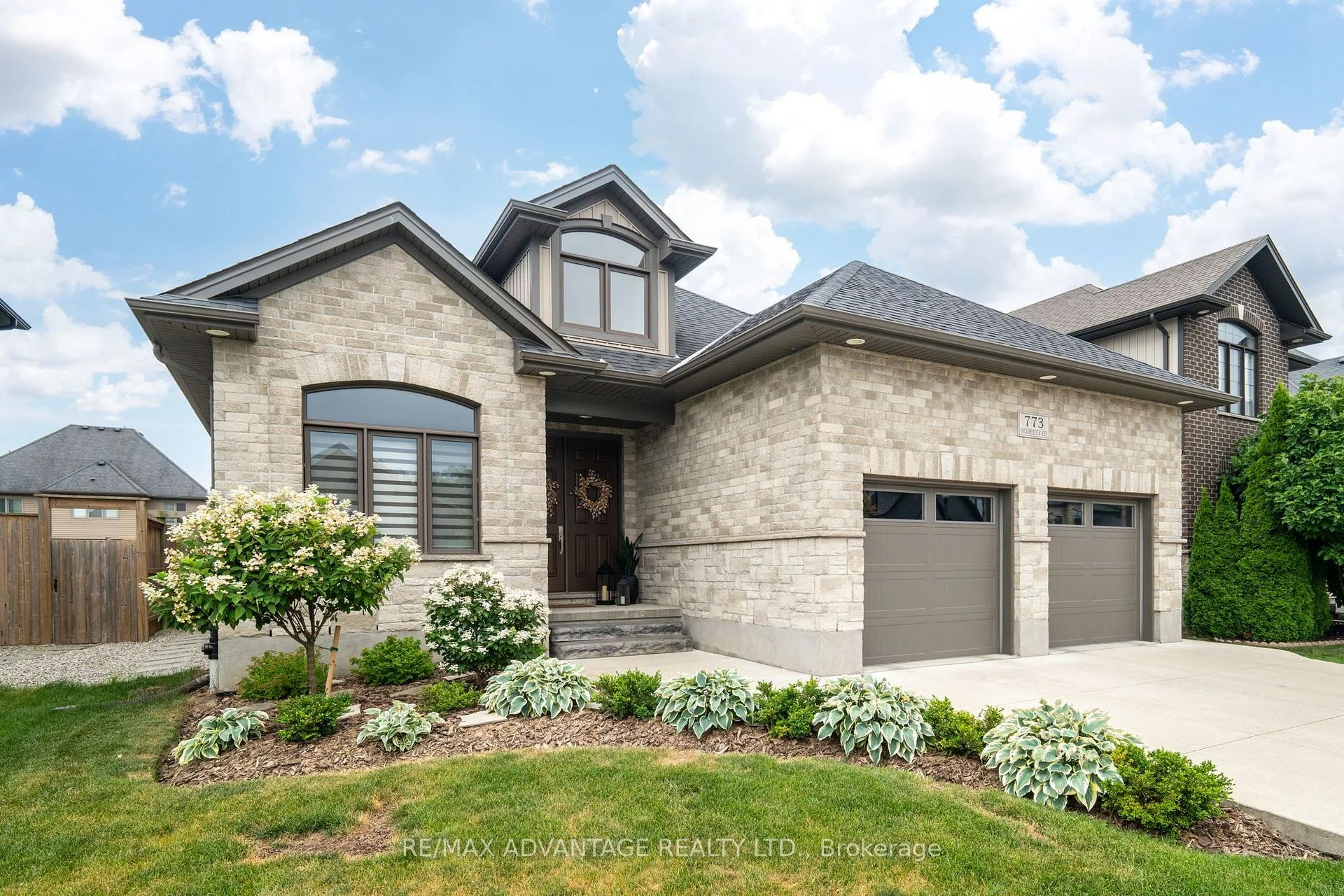 Photo 4 of 773 Hickorystick Key, London, North R — HOMEH
