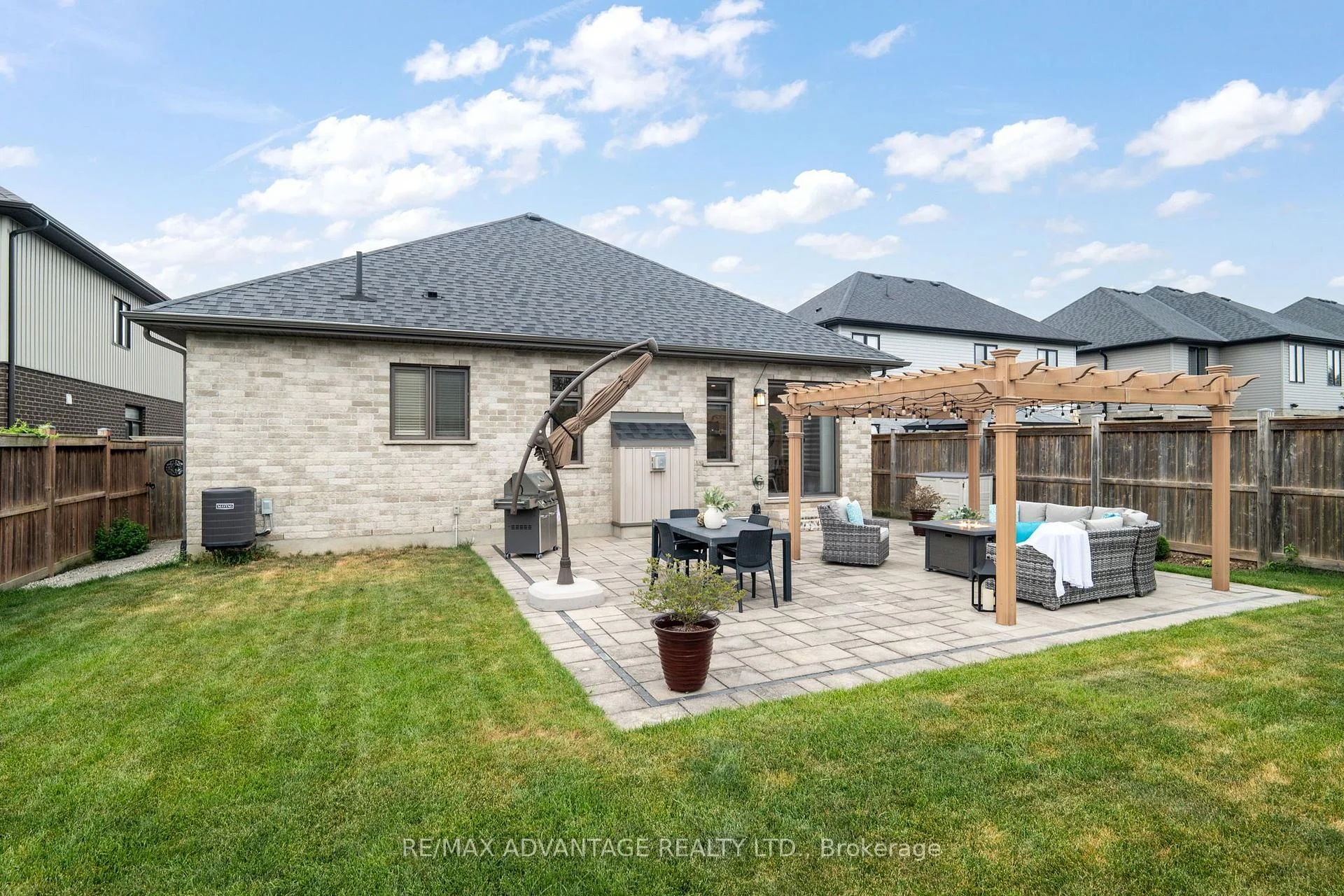 Photo 51 of 773 Hickorystick Key, London, North R — HOMEH