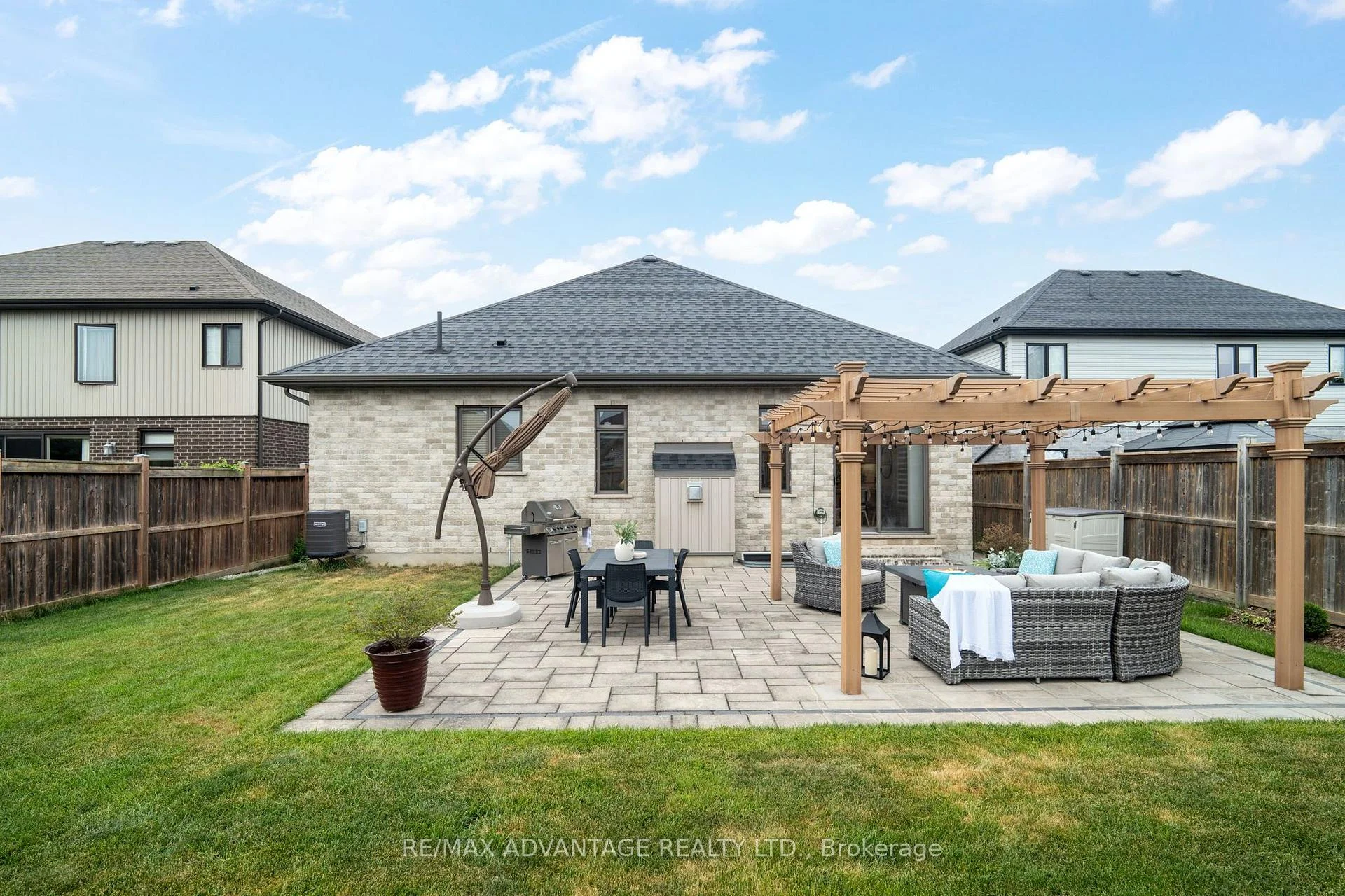 Photo 56 of 773 Hickorystick Key, London, North R — HOMEH