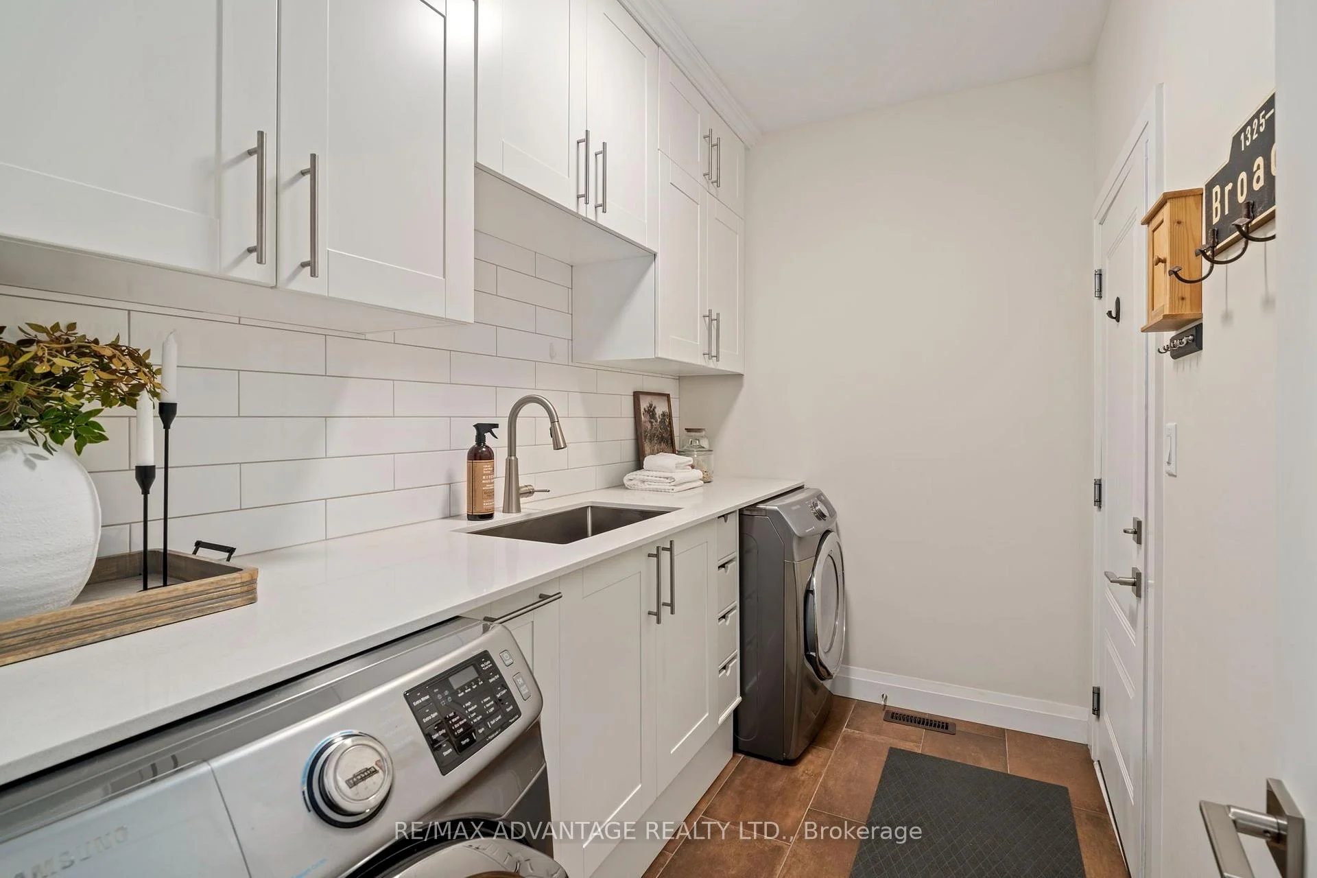 Photo 65 of 773 Hickorystick Key, London, North R — HOMEH