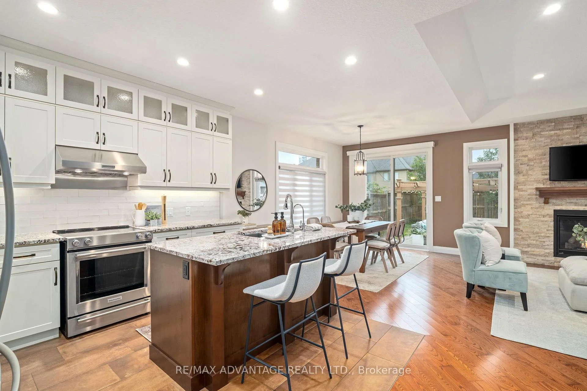 Photo 66 of 773 Hickorystick Key, London, North R — HOMEH