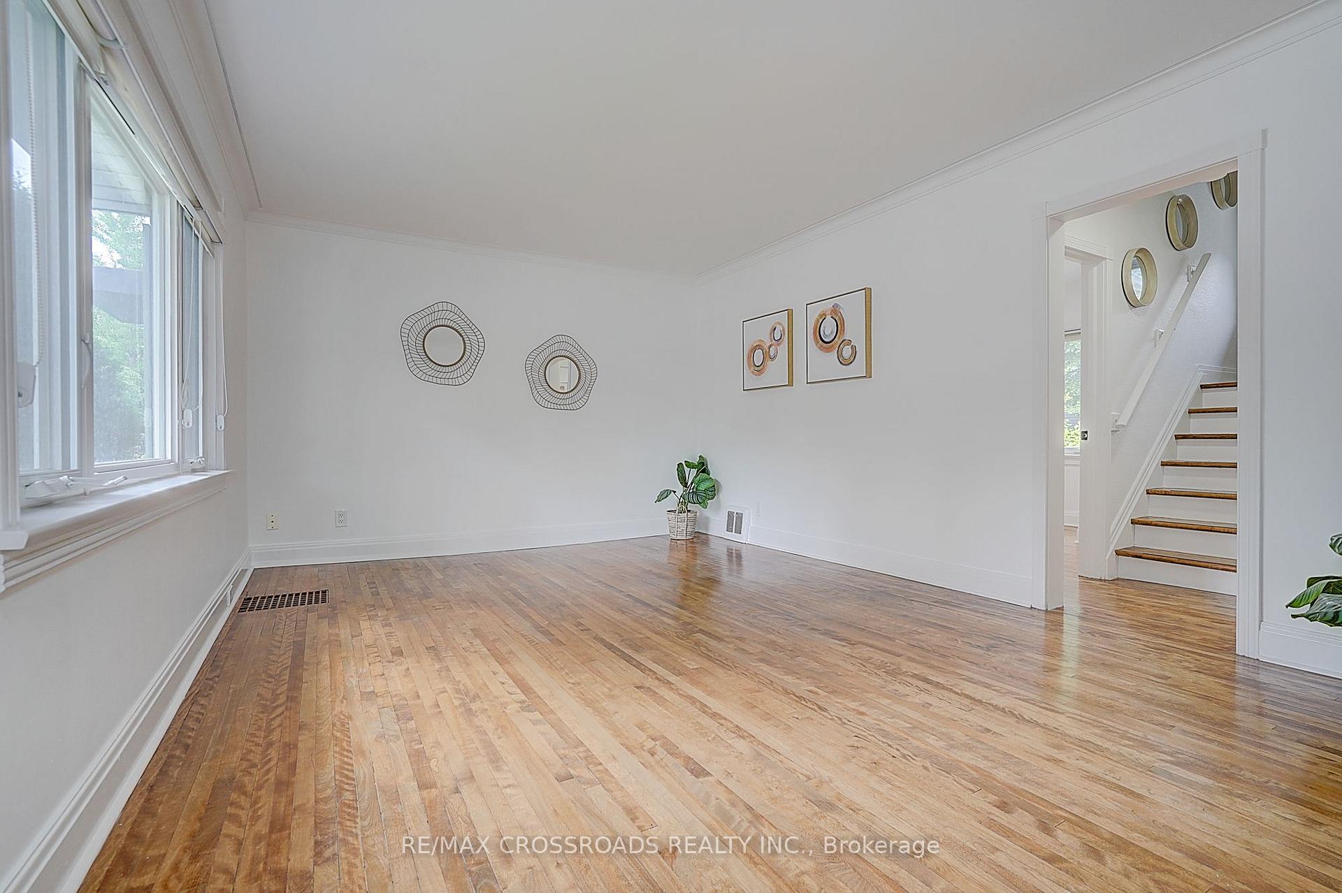 Photo 18 of 128 Leacrest Road, Toronto, Leaside — HOMEH